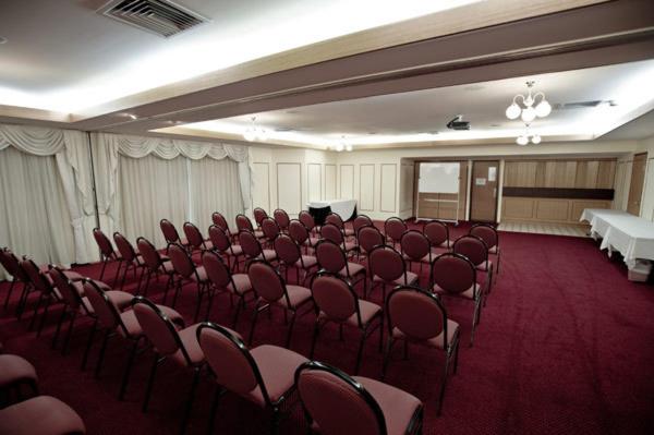 meeting & event spaces