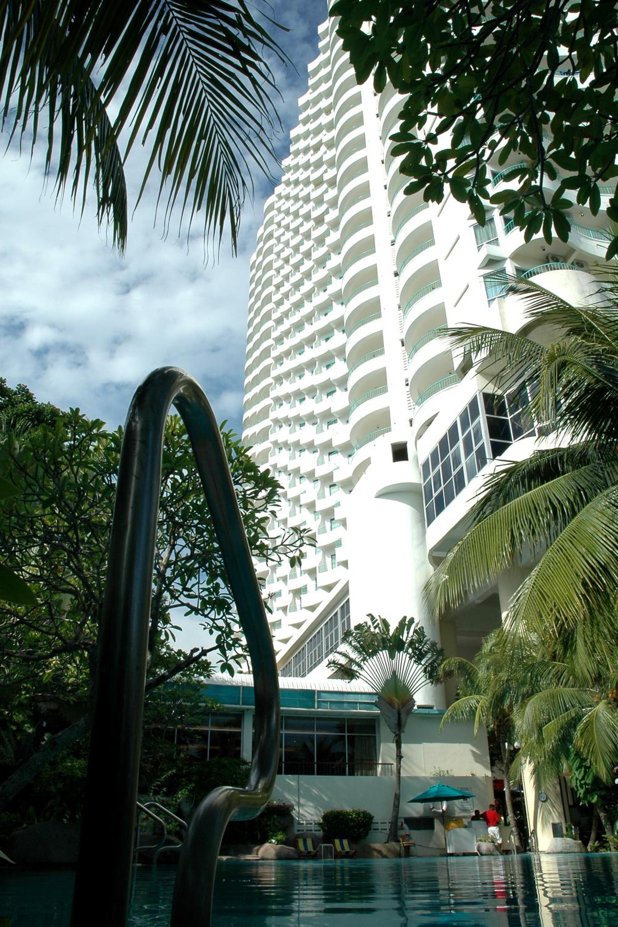 Rainbow Paradise Beach Resort