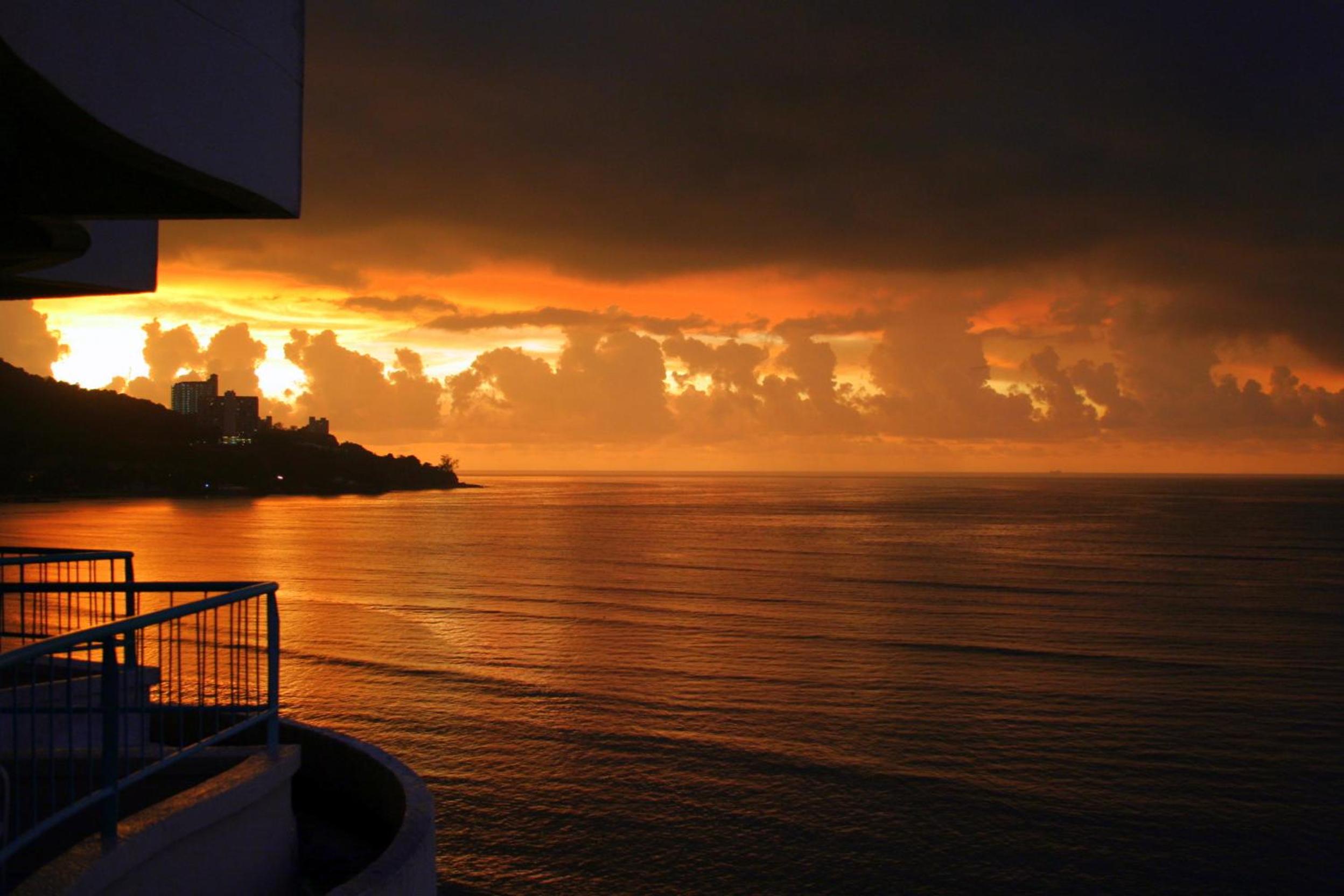 Rainbow Paradise Beach Resort