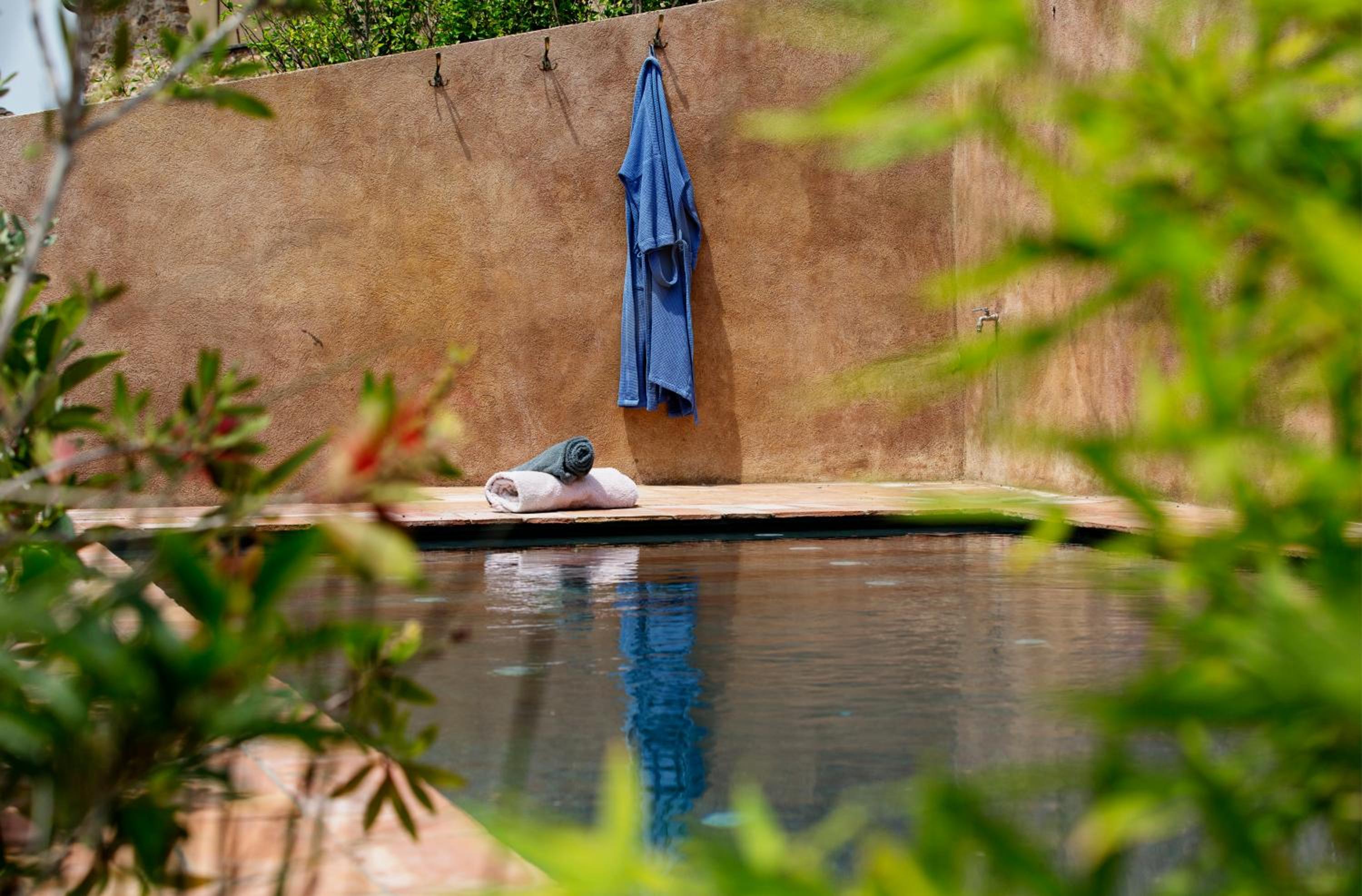Encís d'Empordà -Adults Only-
