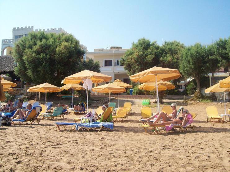 Kato Stalos Beach - Image 4