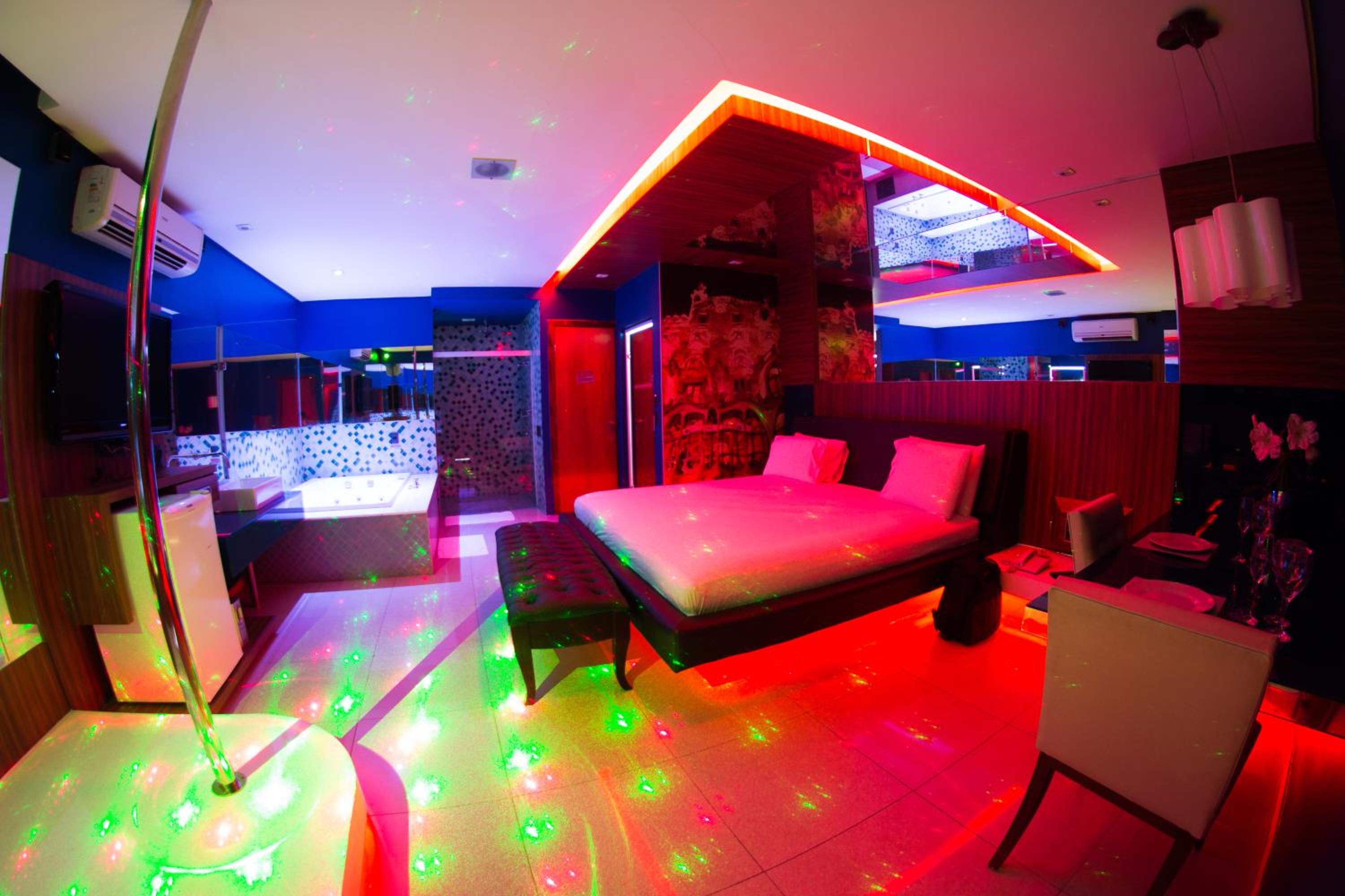 Platinum Motel (Adults Only) view 4