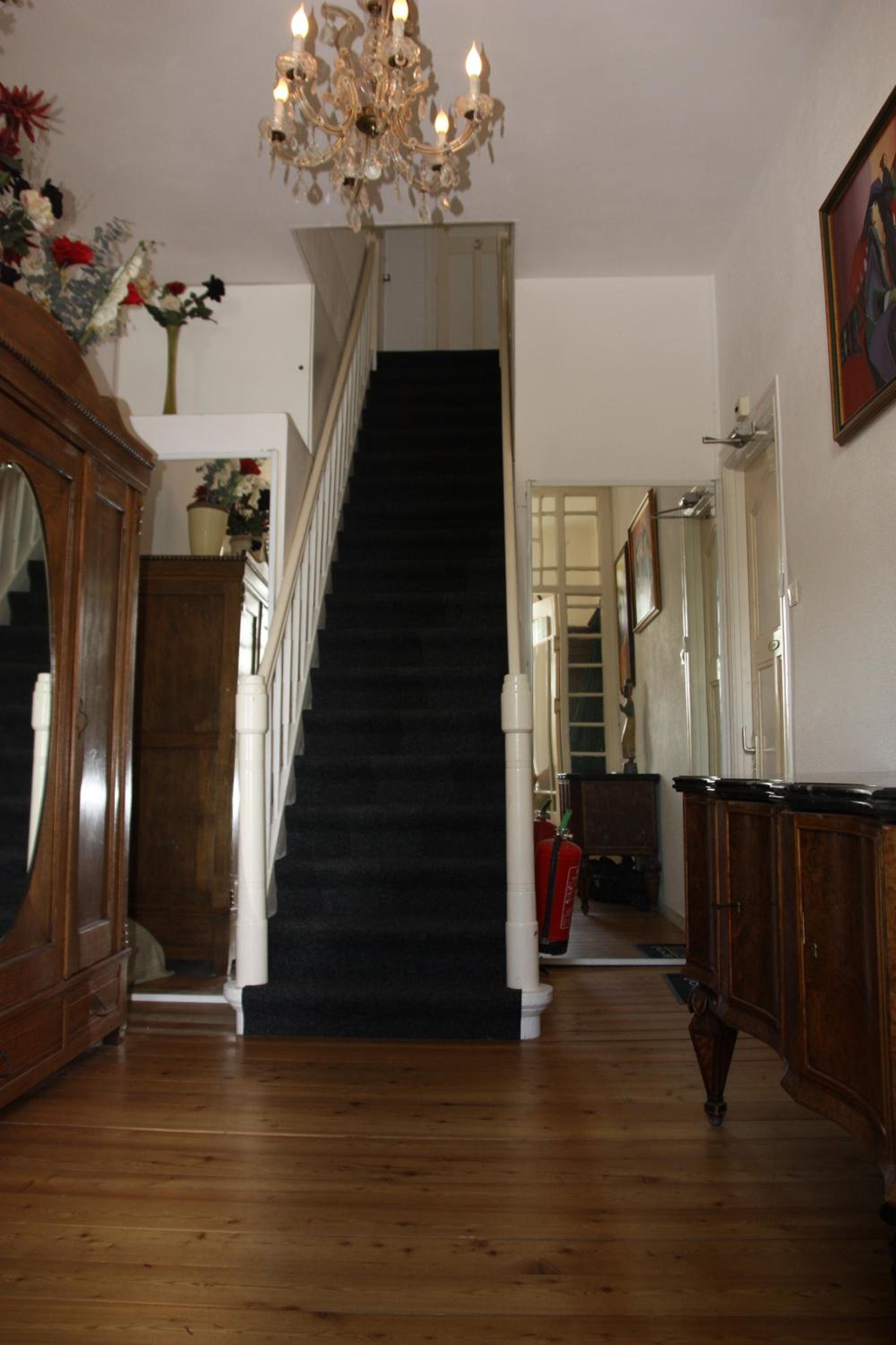 Photo 34