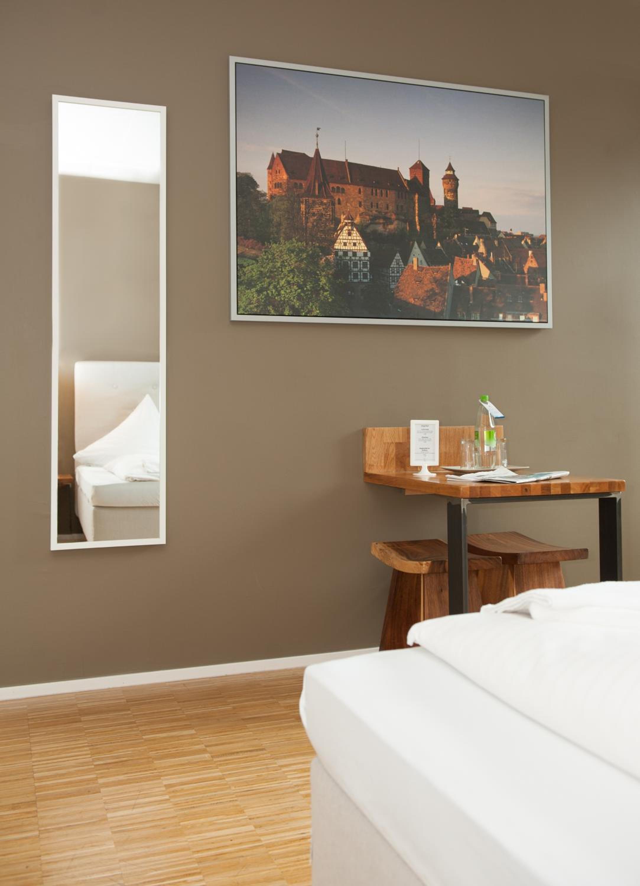 Five Reasons Hostel & Hotel