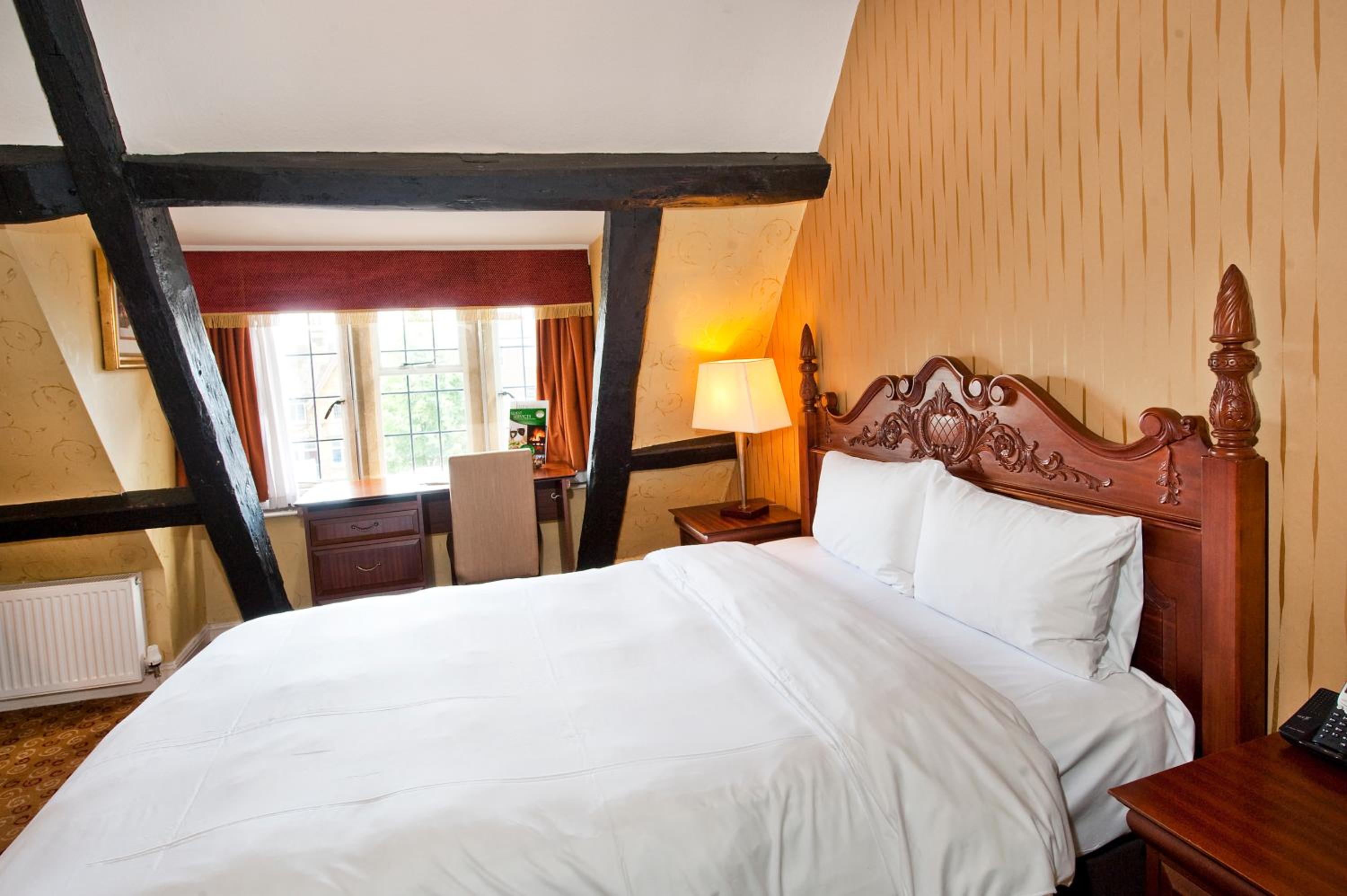 Cromwell Lodge Hotel by Greene King Inns view 2