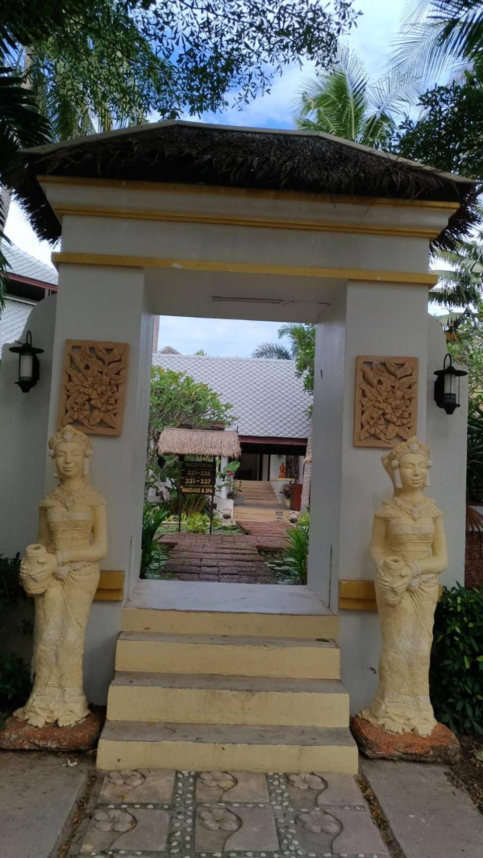Photo 33