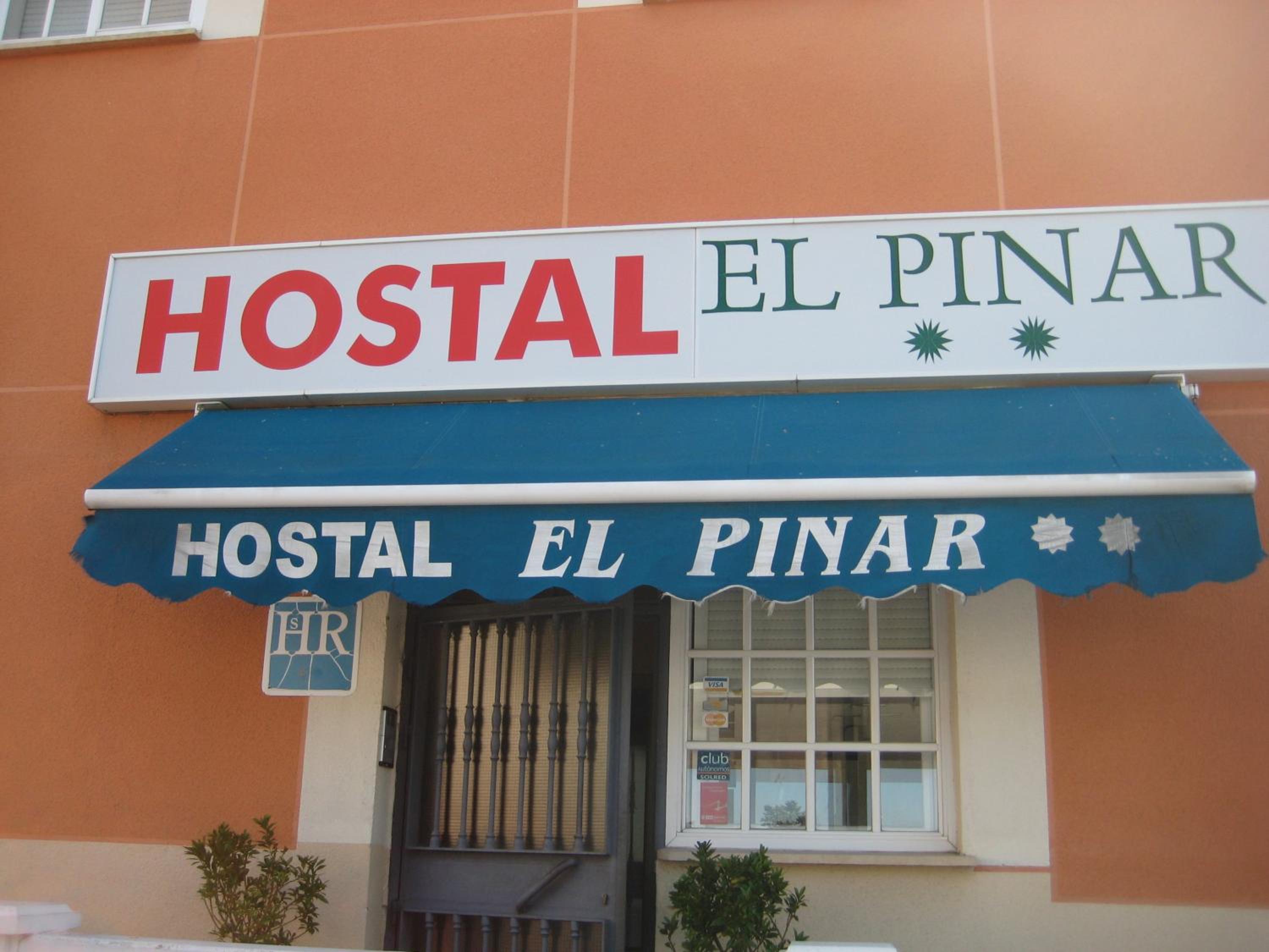 Hostal El Pinar view 3