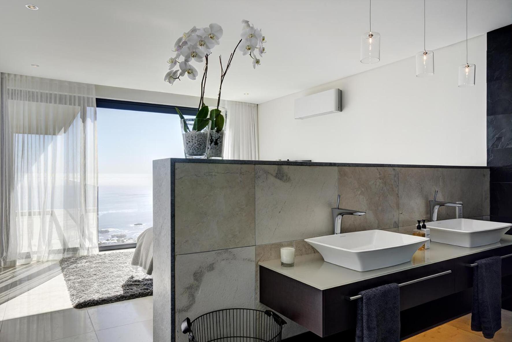 CB-ONE Luxury Stay