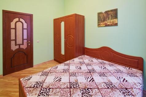 Apartment on Krakovskaya view 3