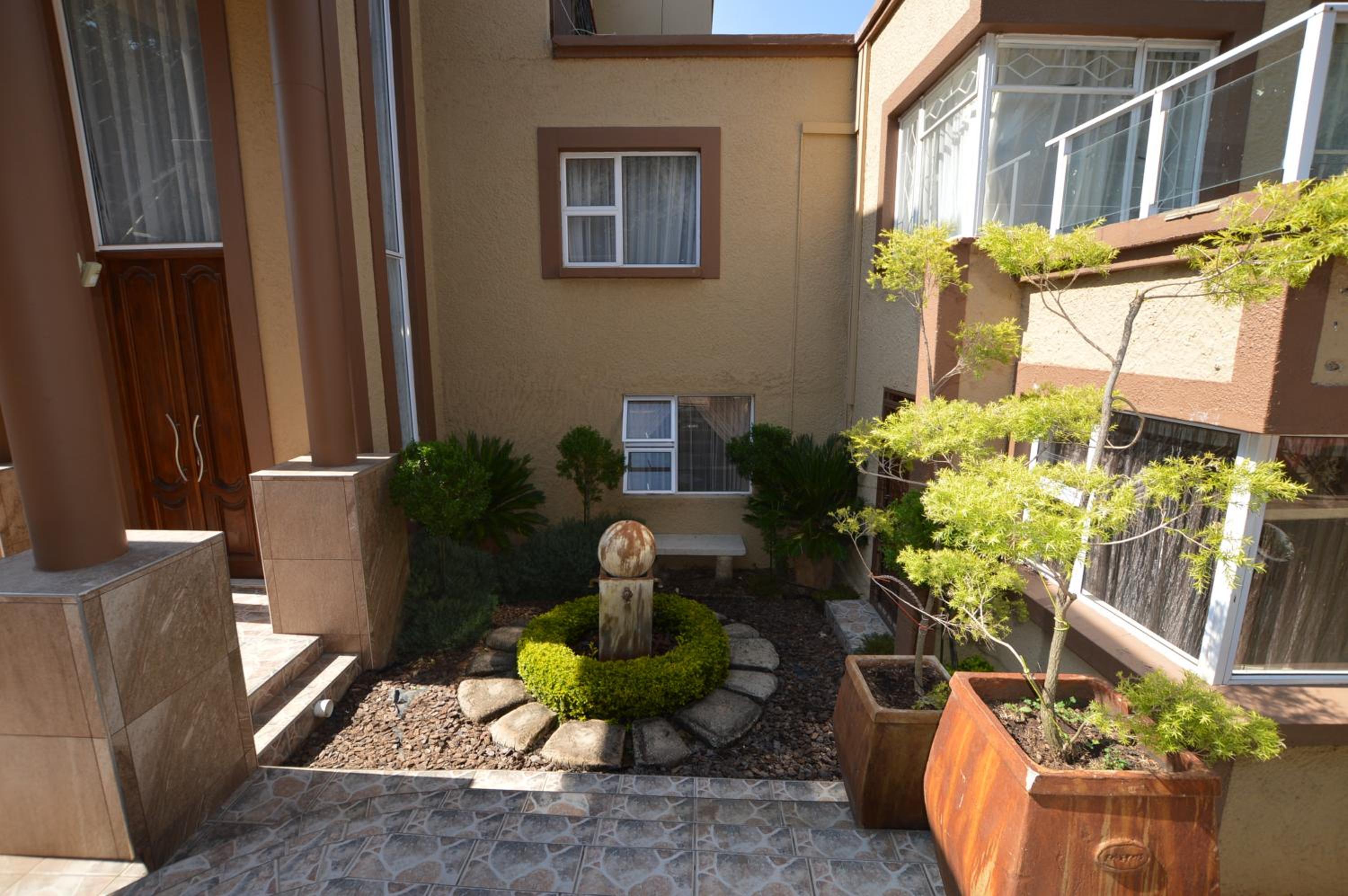 Kiwara Guesthouse