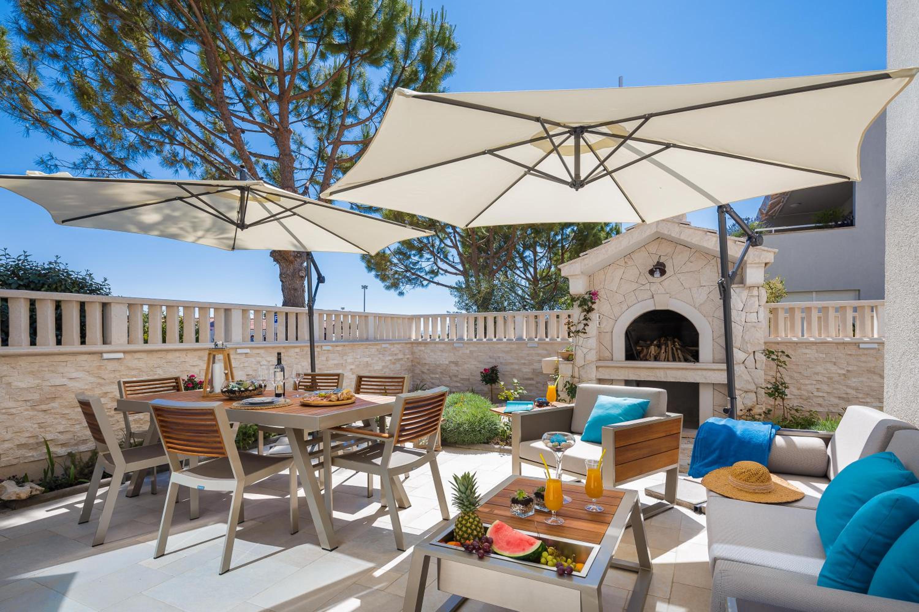 Luxury apartment Loreta view 4