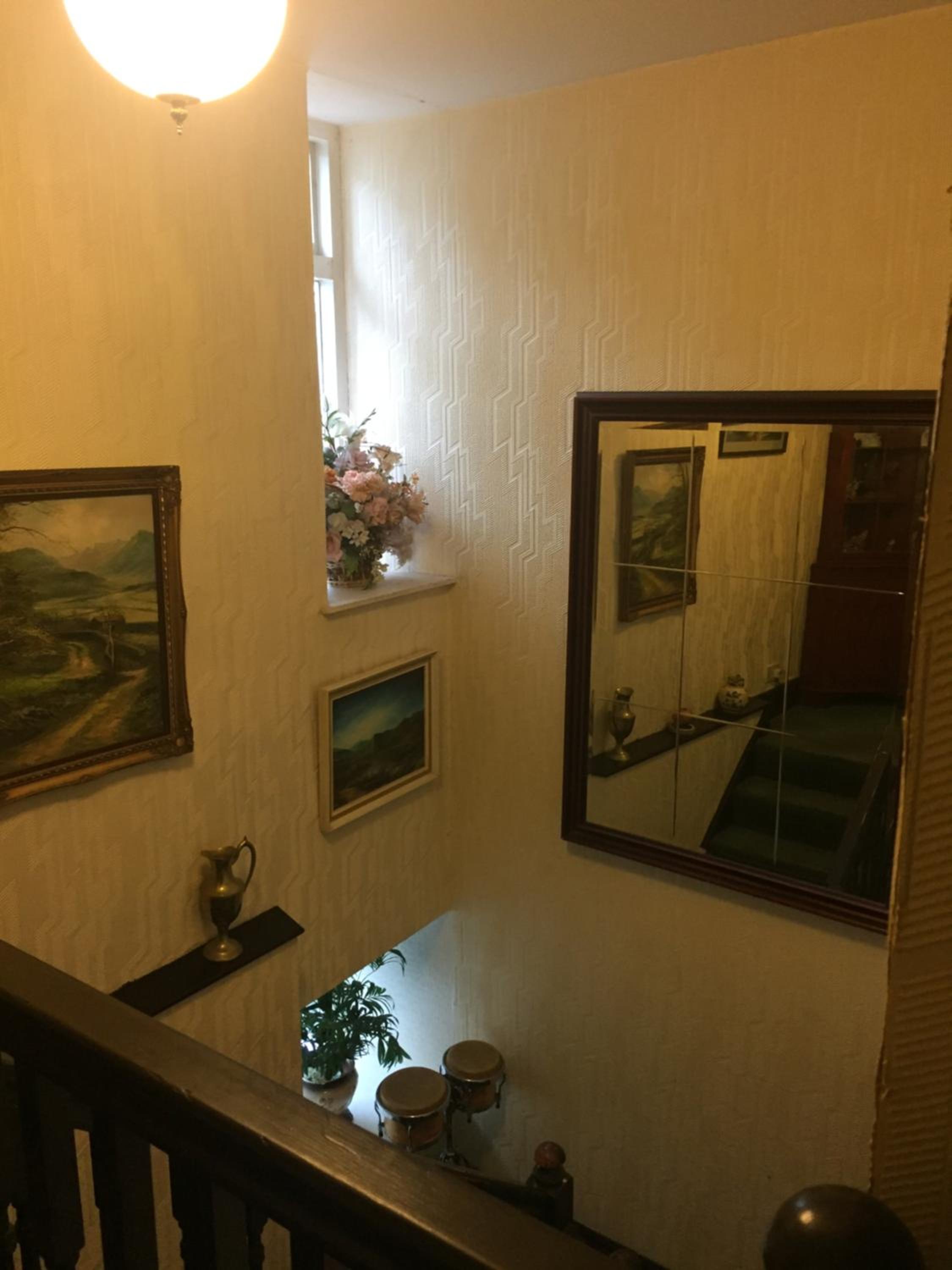 Photo 33