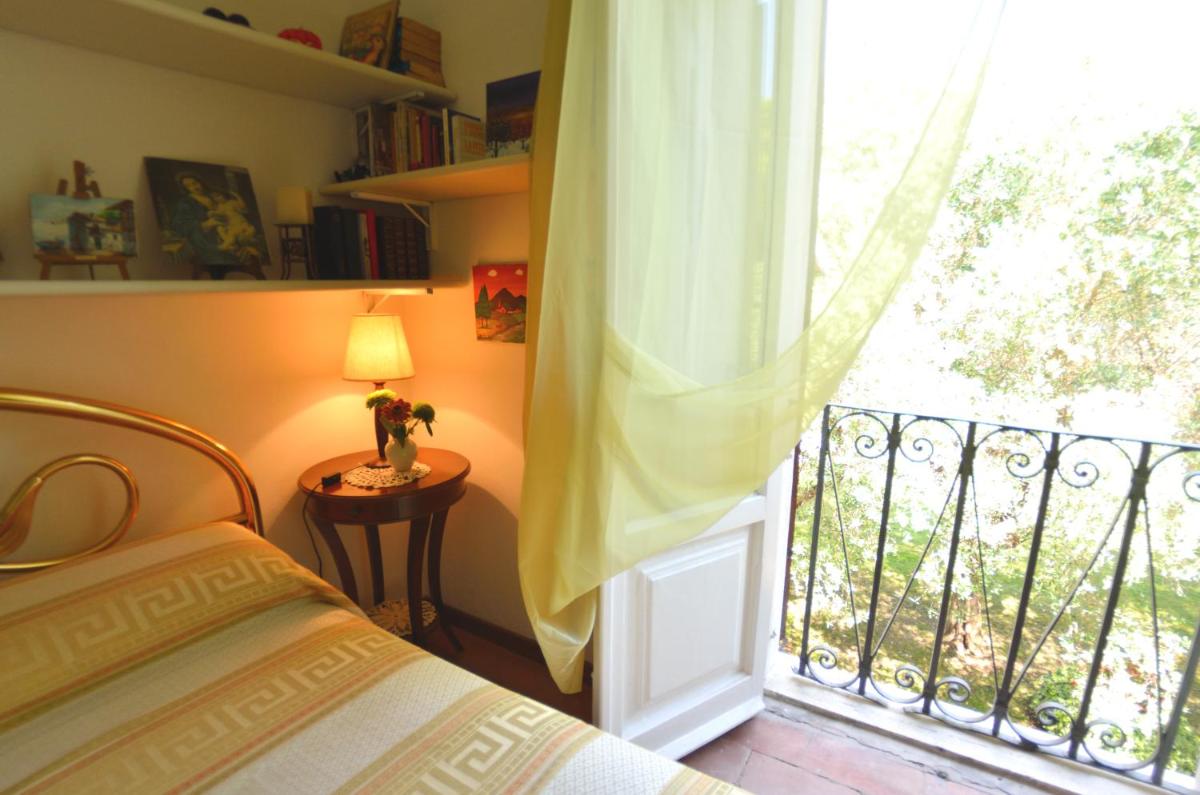 Casa Romana view 2