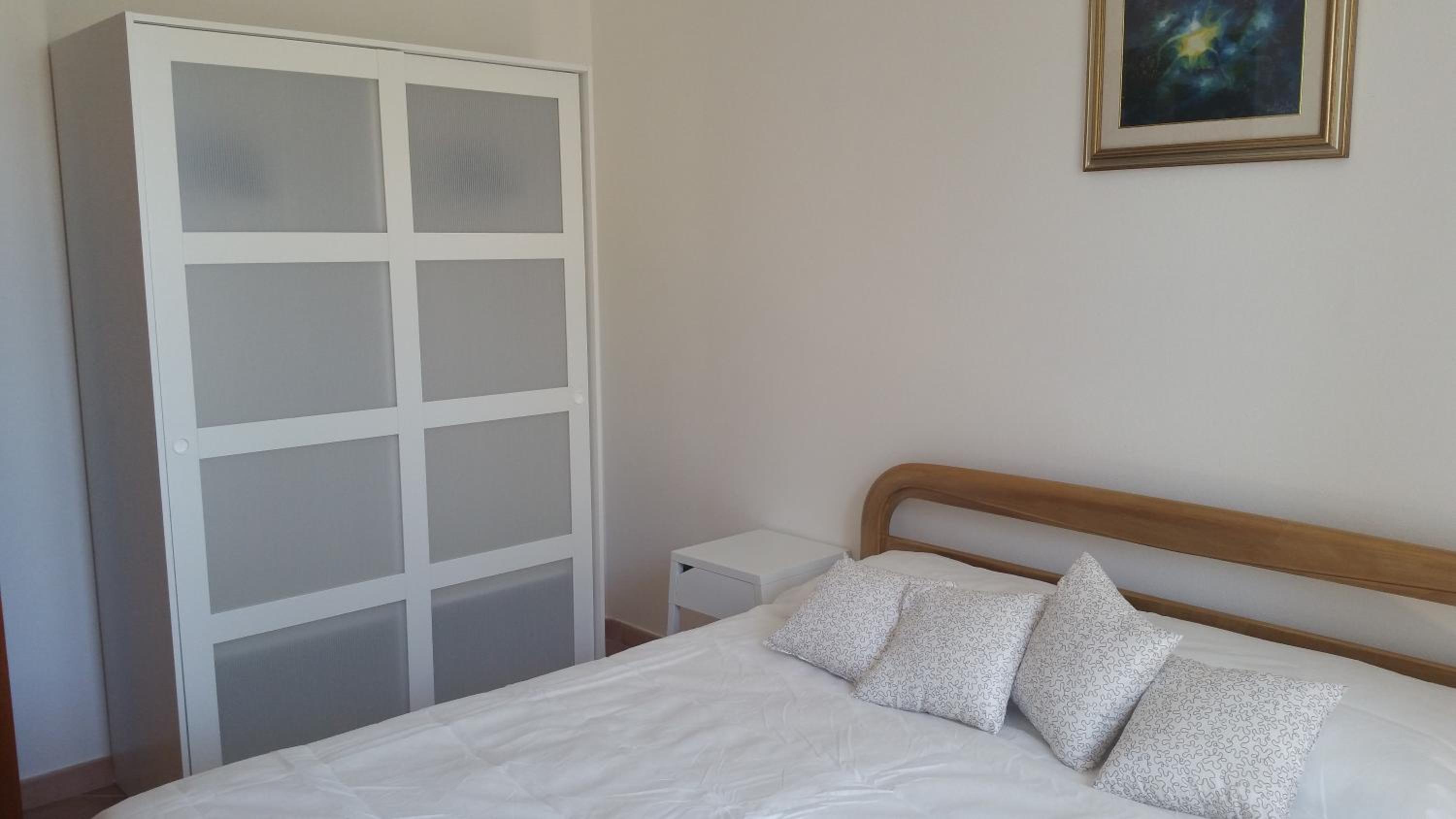 Artistika Golden Apartment