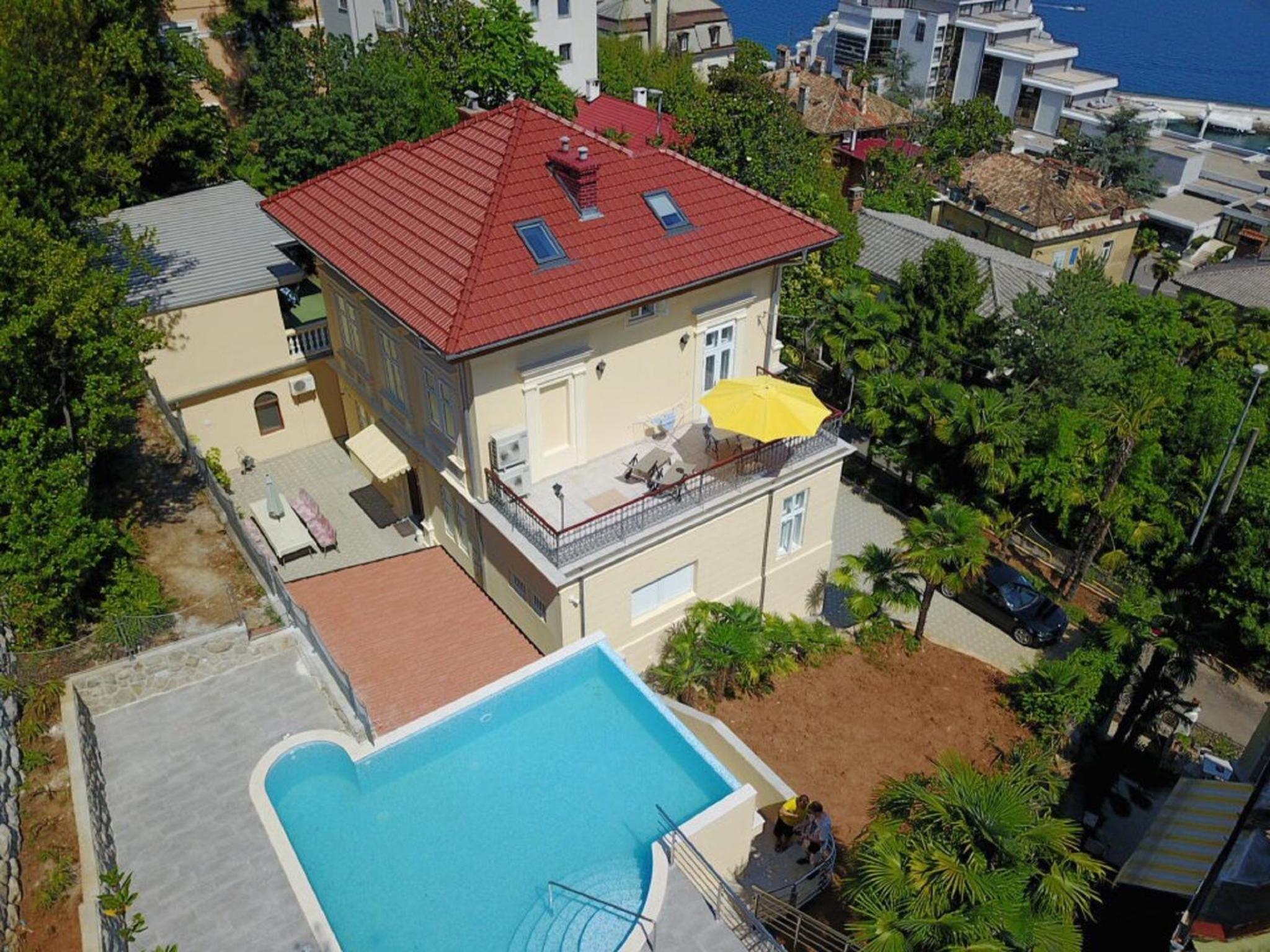 Apartments Villa Atta view 3