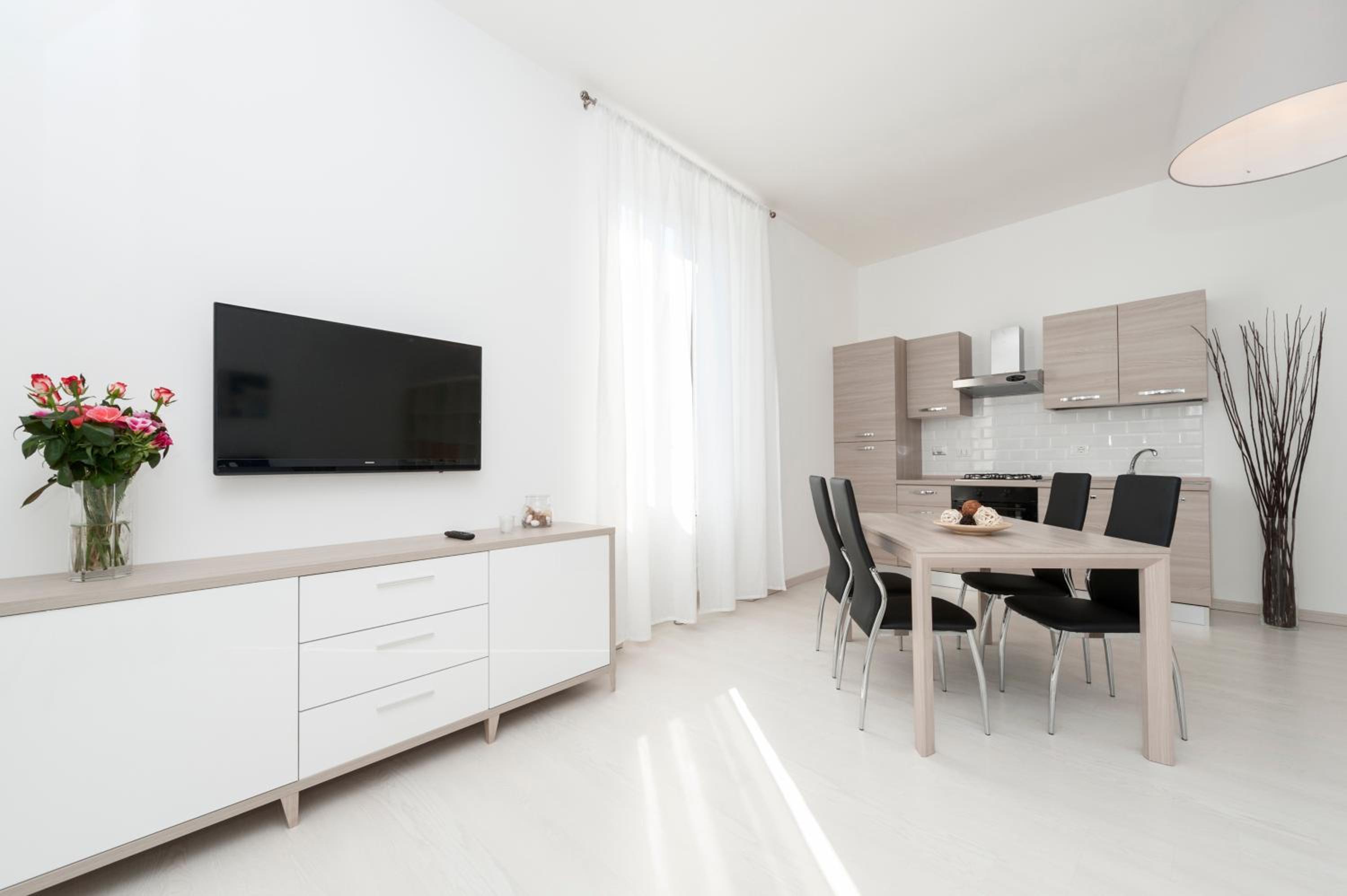 White Flat Termini