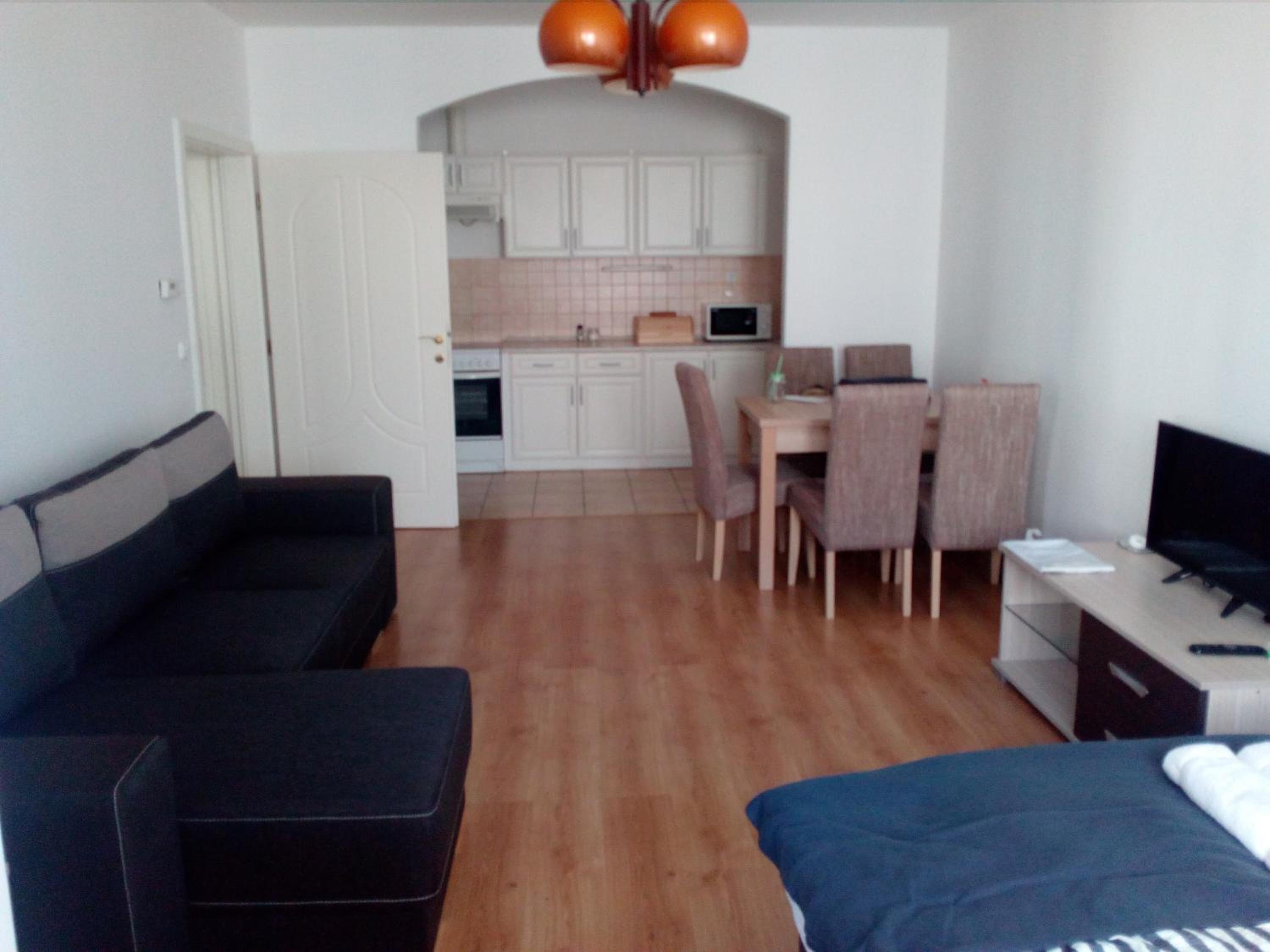 GÓBÉ Apartman view 2