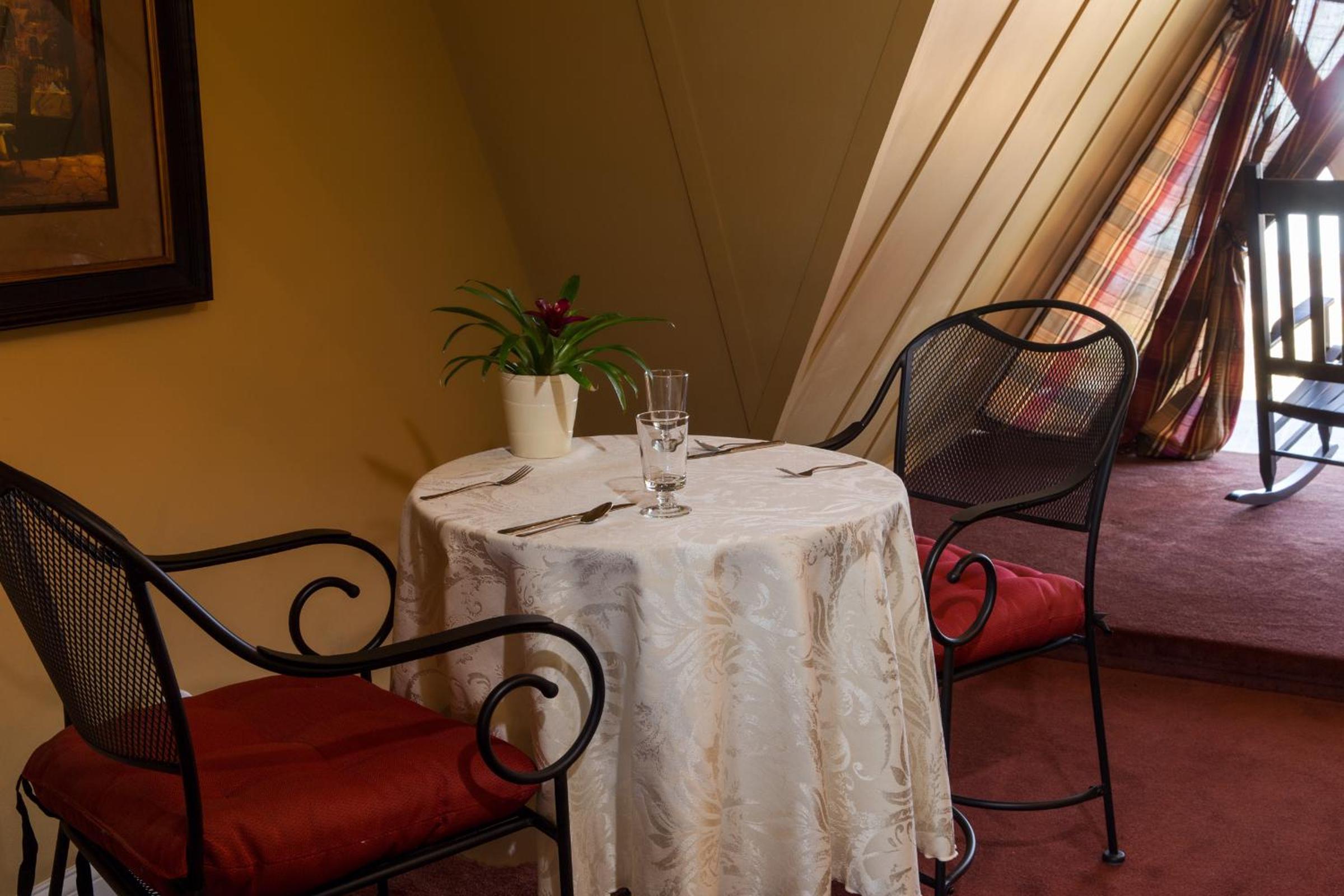 Galena Vacations - Goldmoor Inn  Resort - Property Image 9