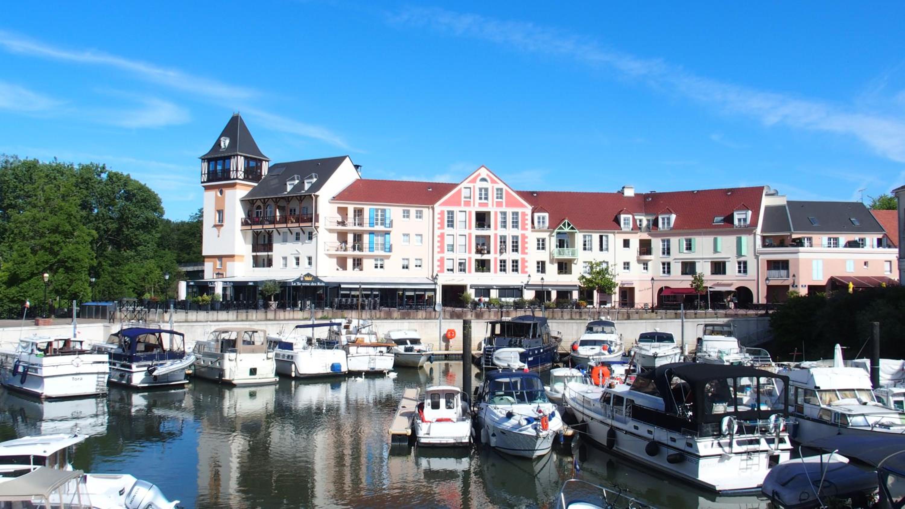 Cergy Vacations - Studio Port Cergy - Property Image 1