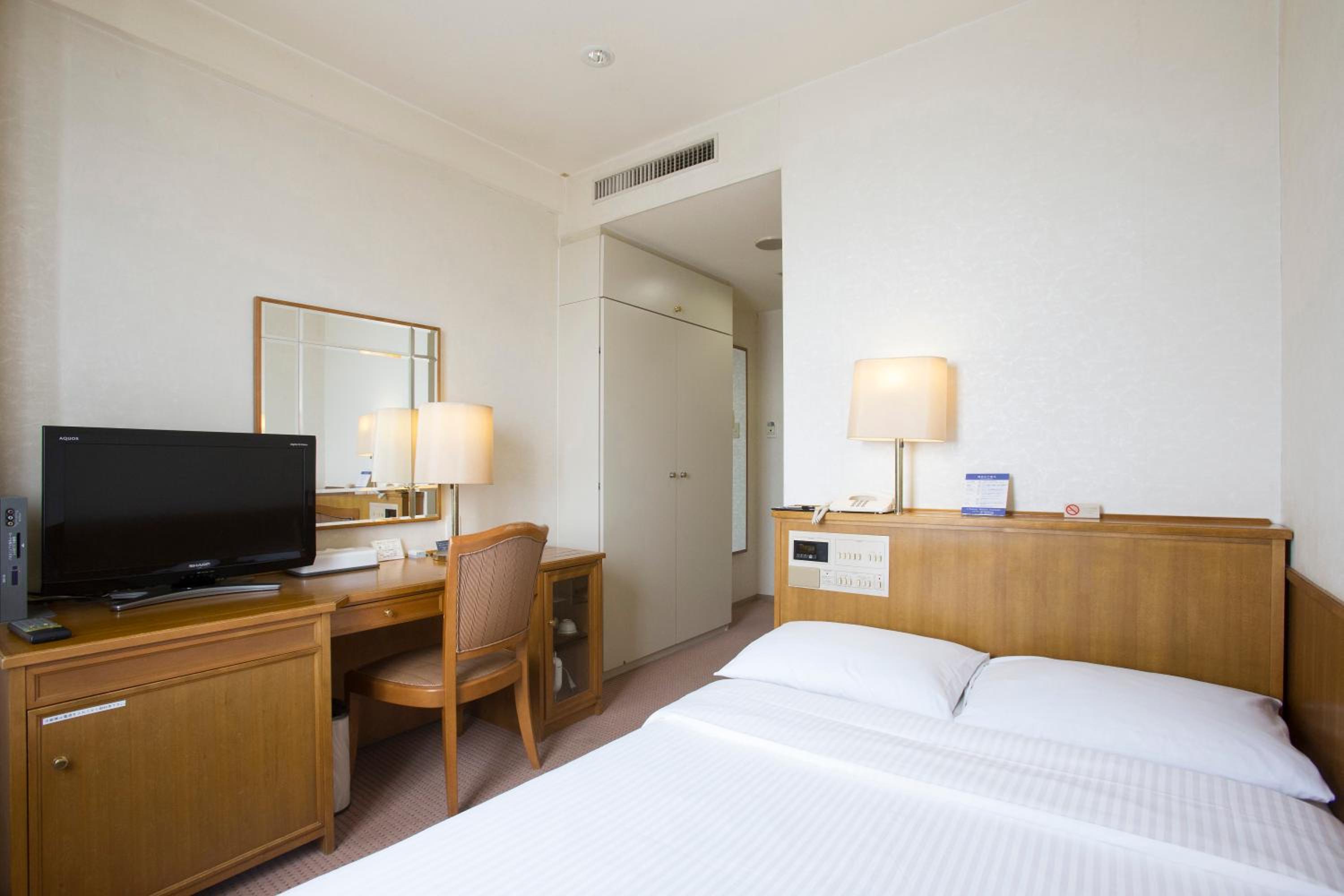 Tetoranze Makuhari Inagekaigan Hotel