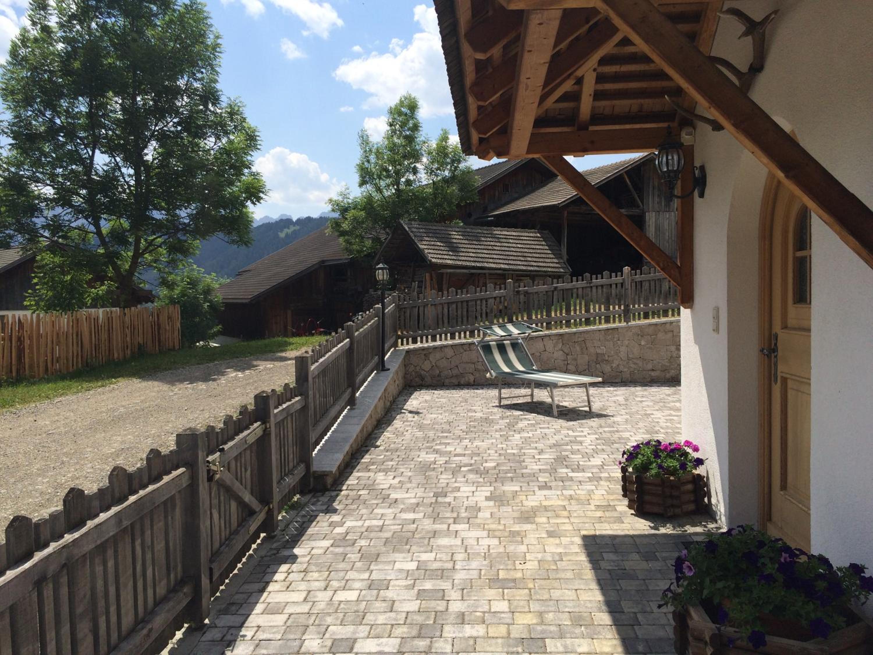 Photo 43