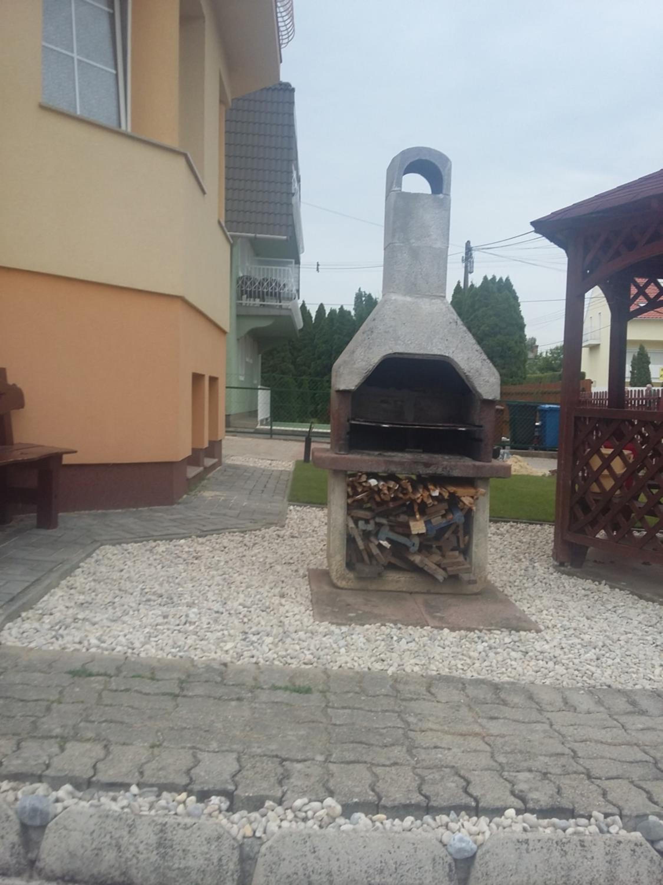 Photo 25