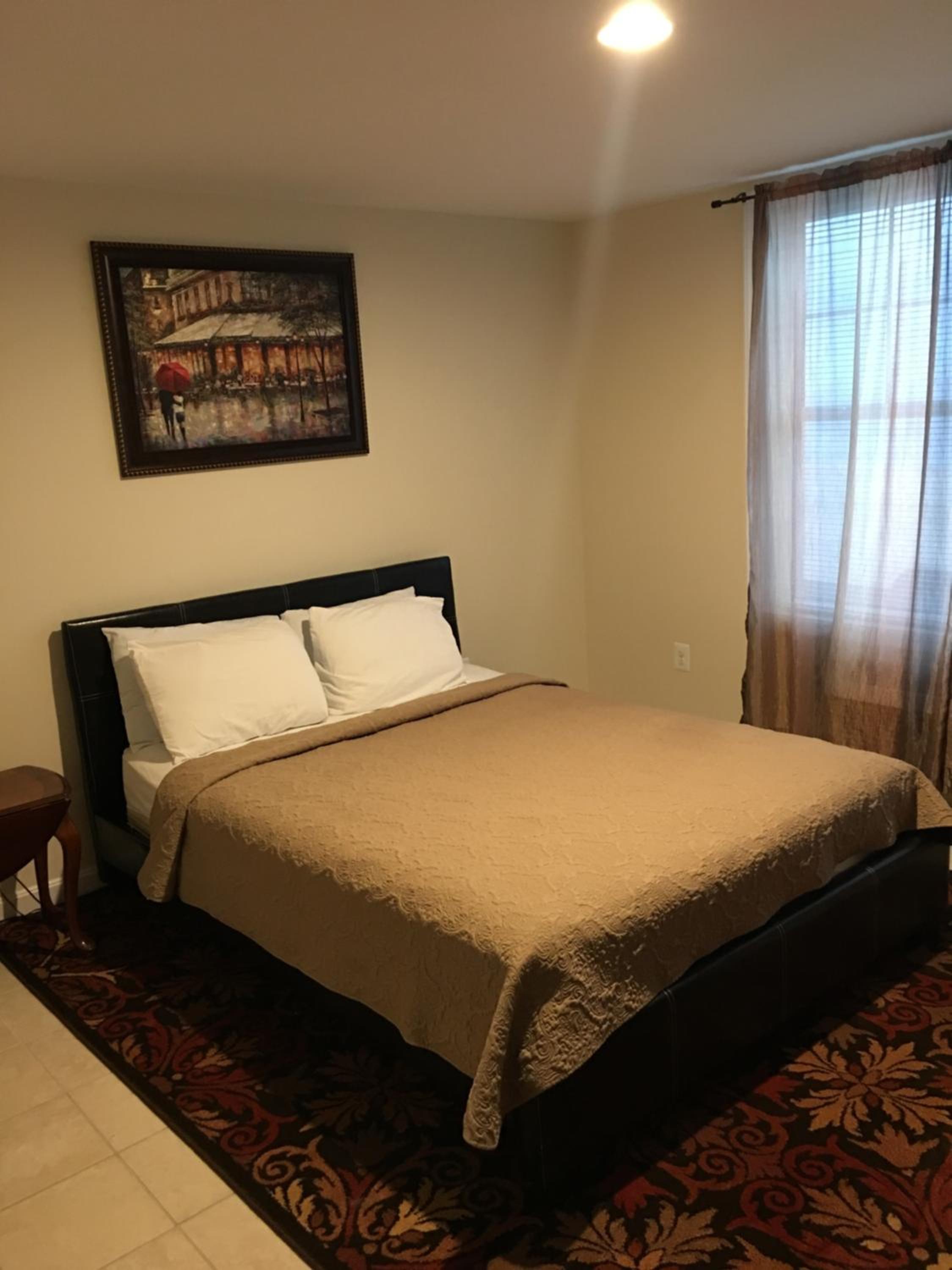 Misquamicut Beach Front Inn