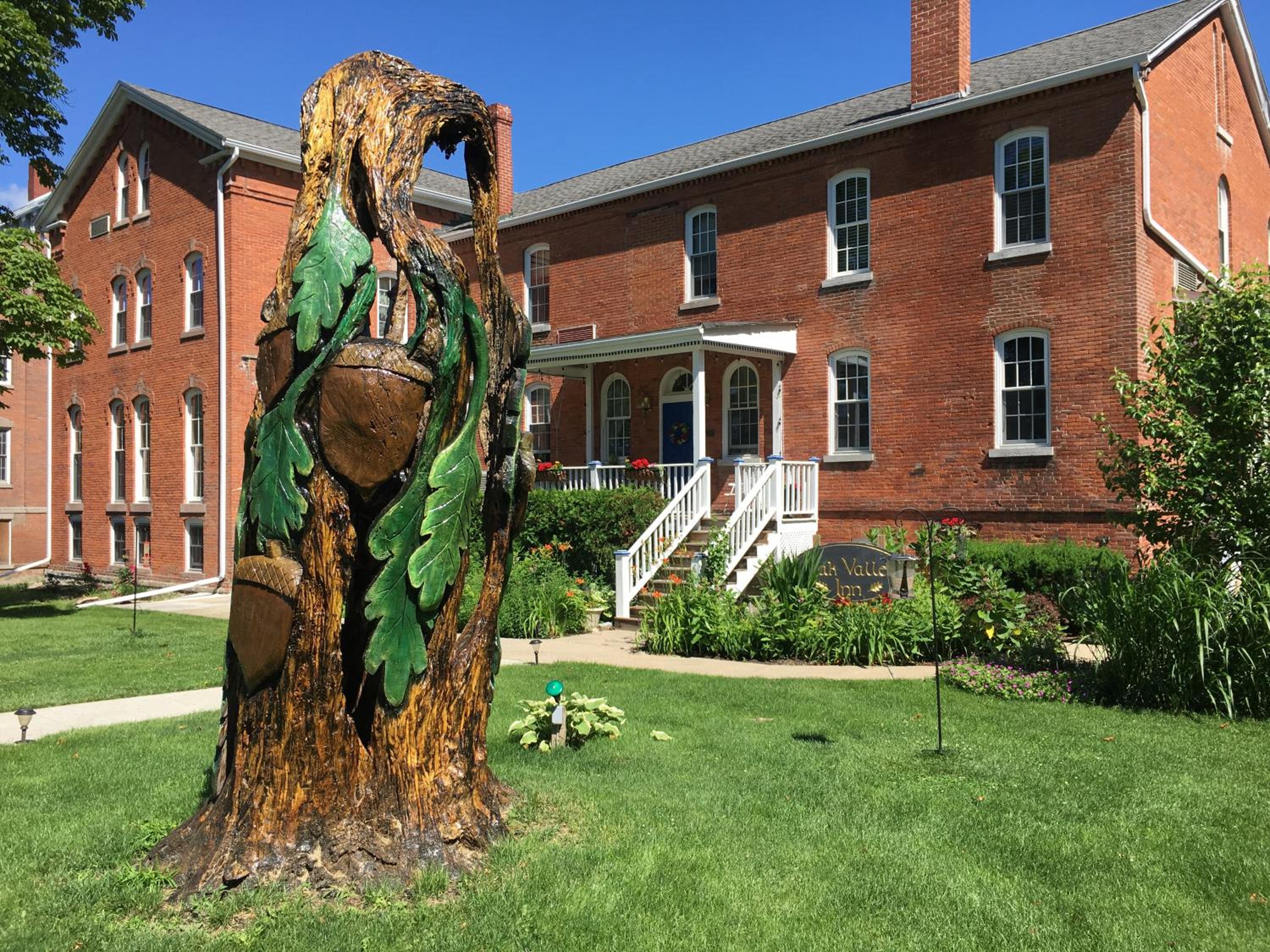 Hotel Oak Valley Inn and Suites