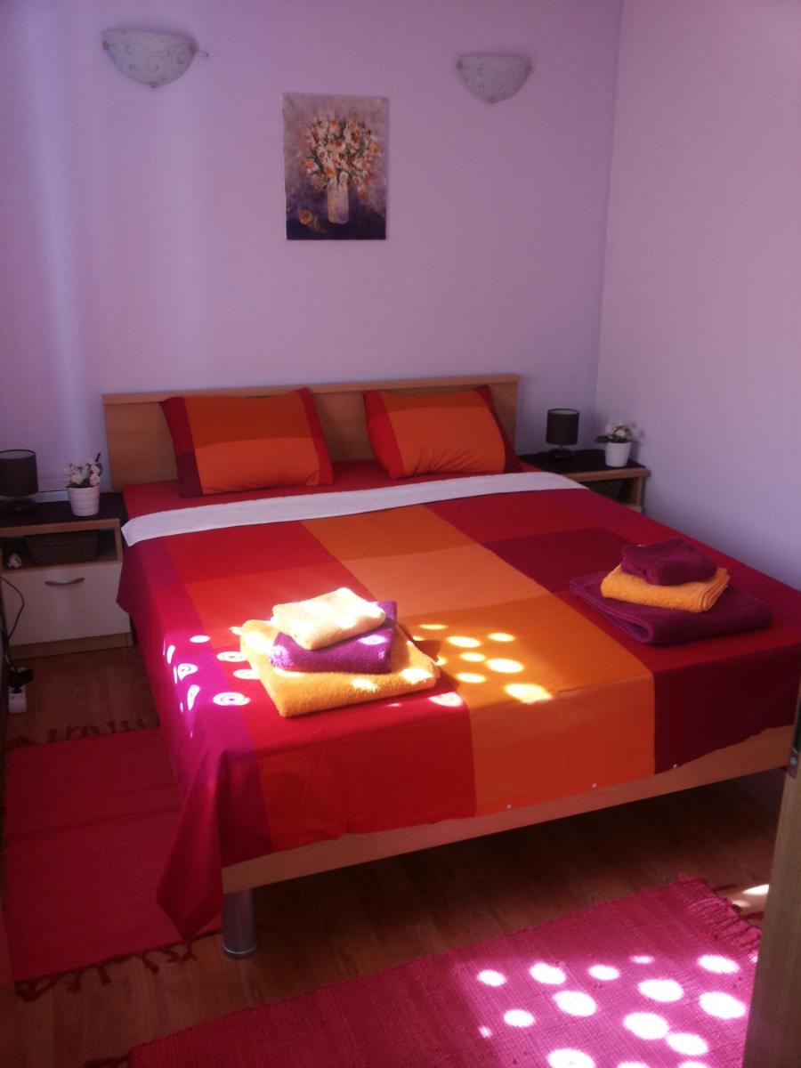 Apartmani Jadranka view 3