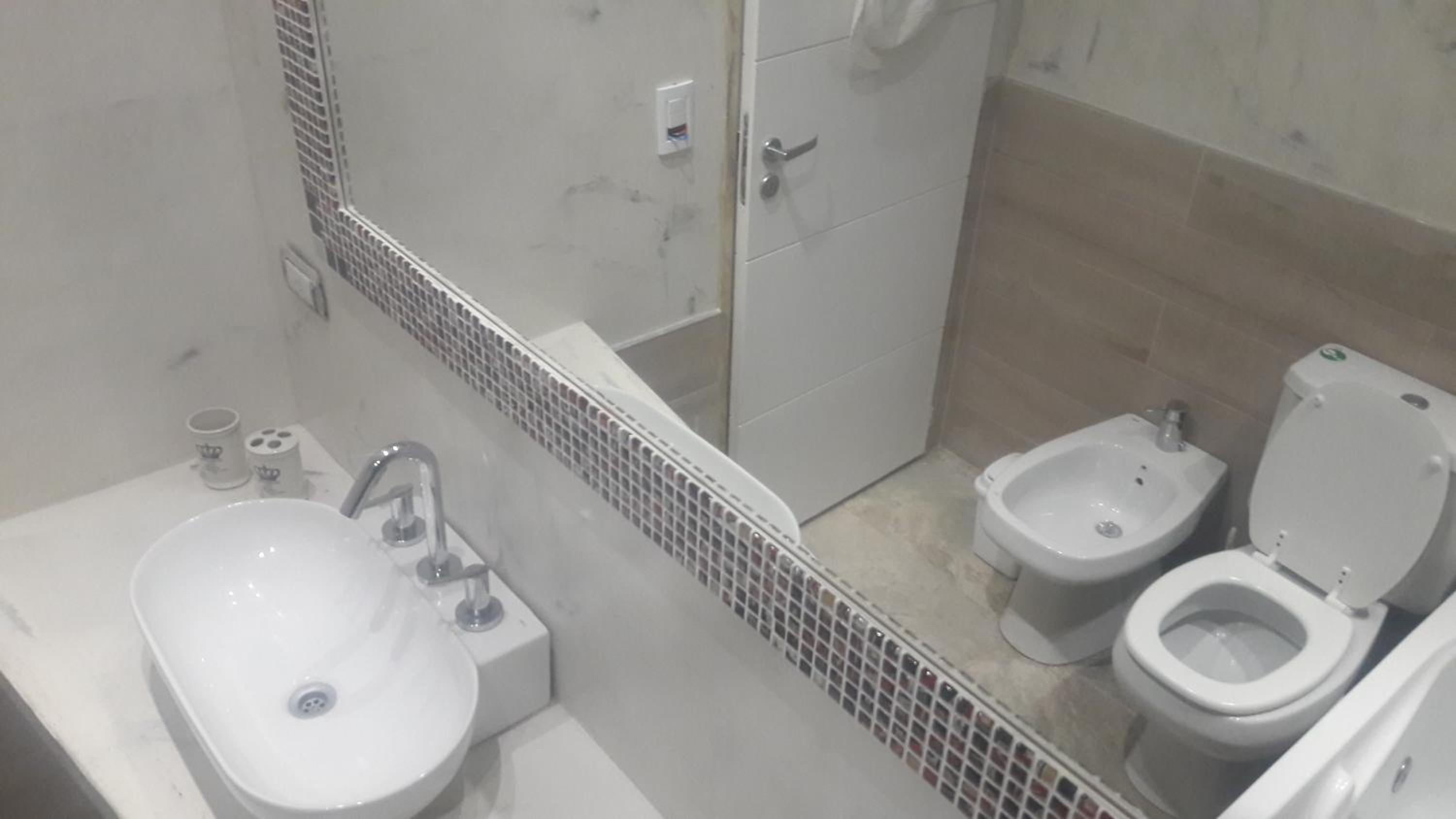 Departamento con parque a metros del mar