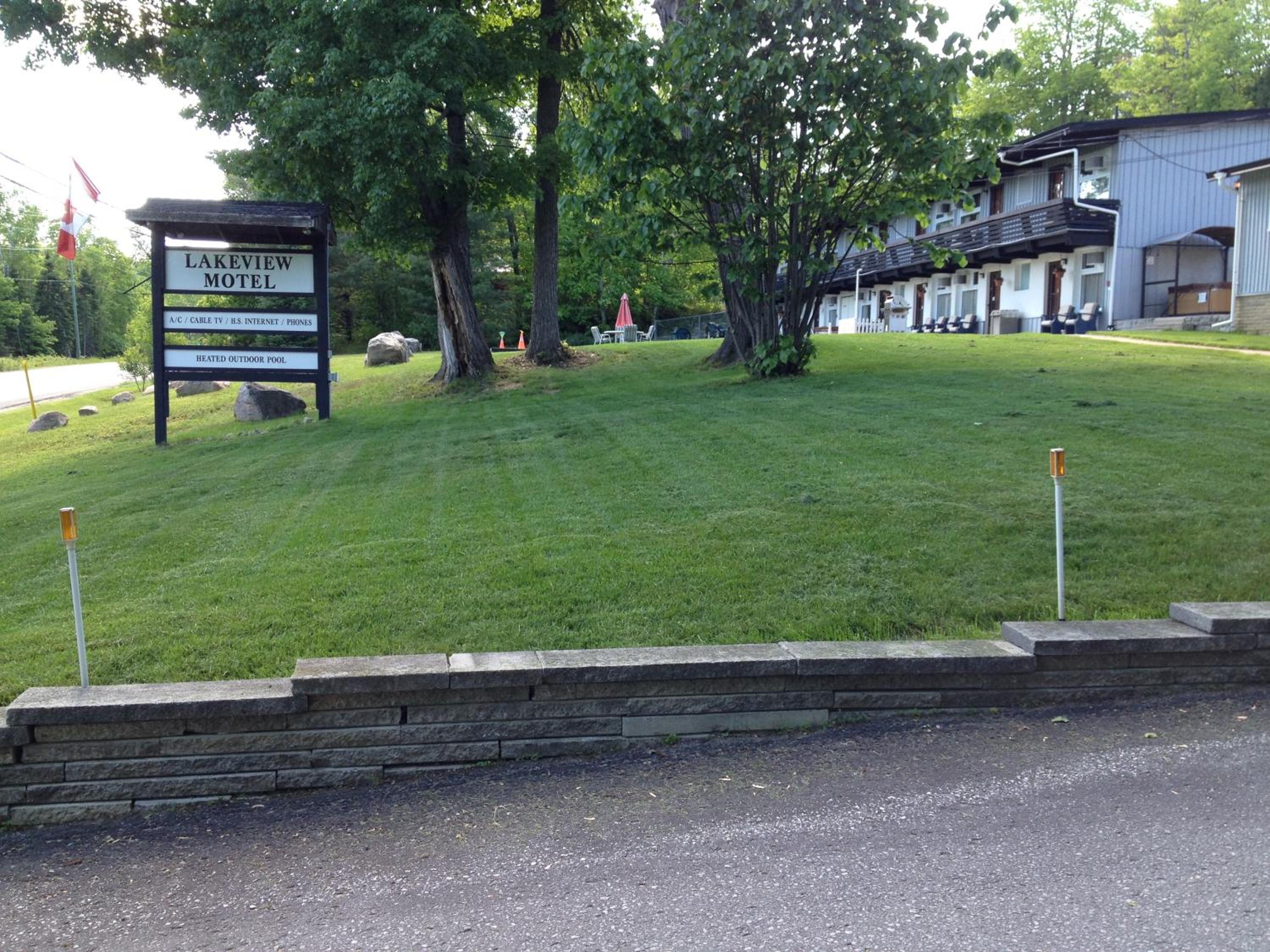 Lakeview Motel