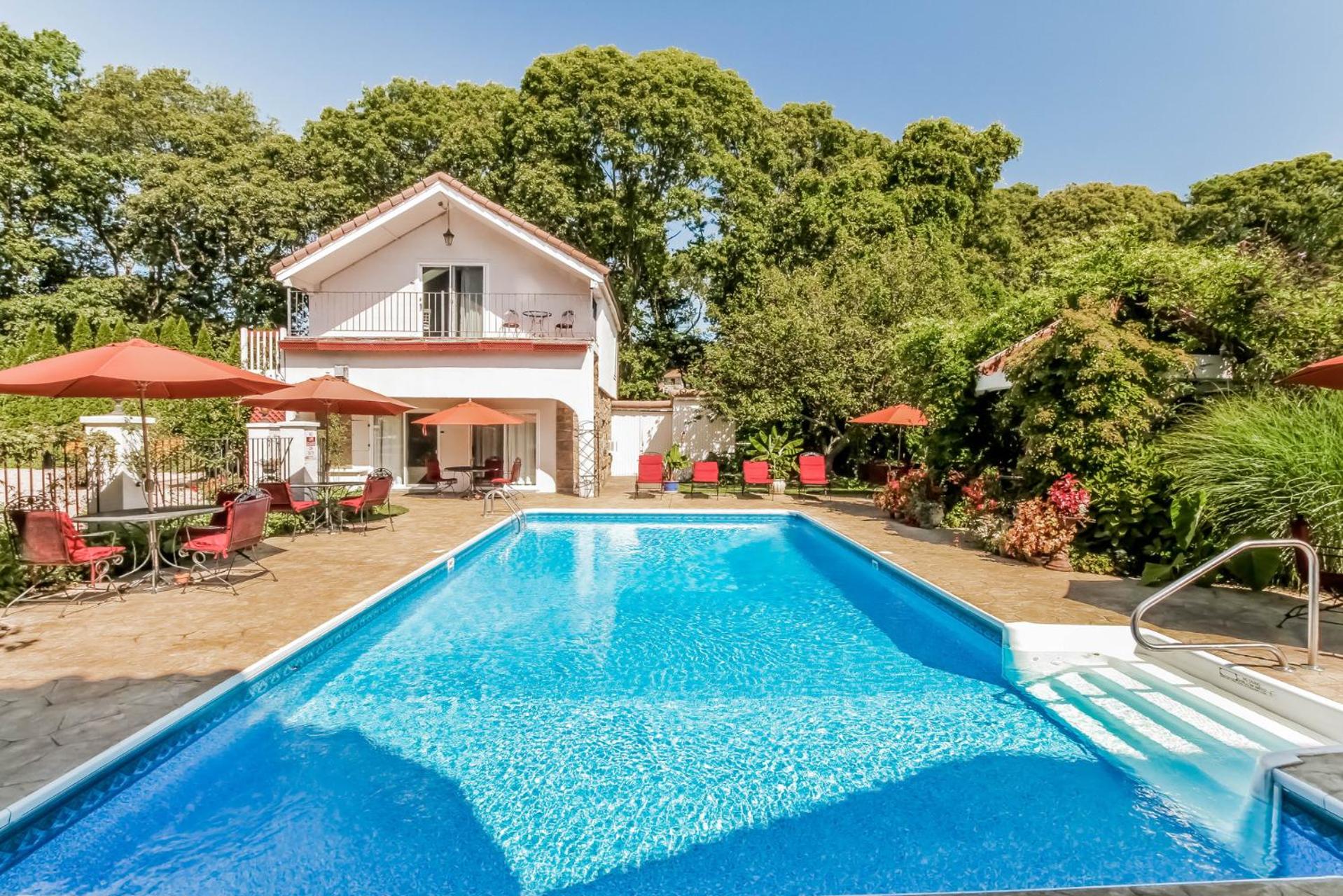 The Villa Bed and Breakfast