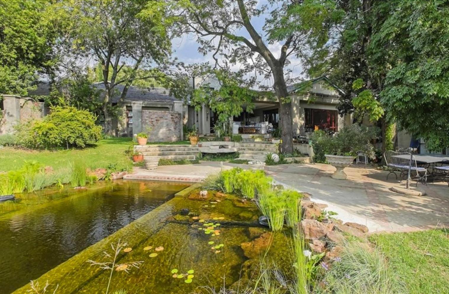 Shepherd's Corner Guest House - Tranquil Boutique Stay in Bryanston
