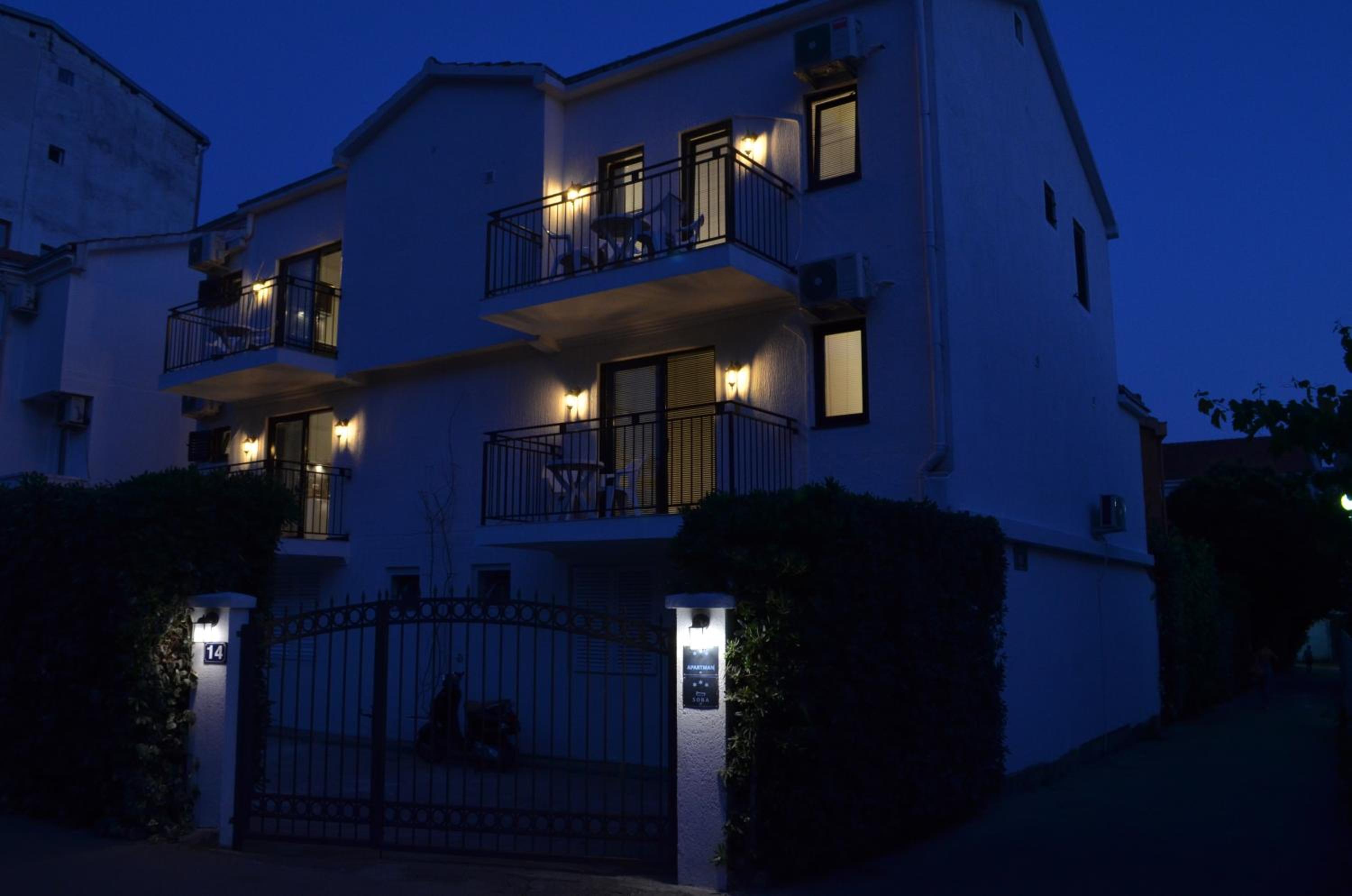 Casablanca Apartments
