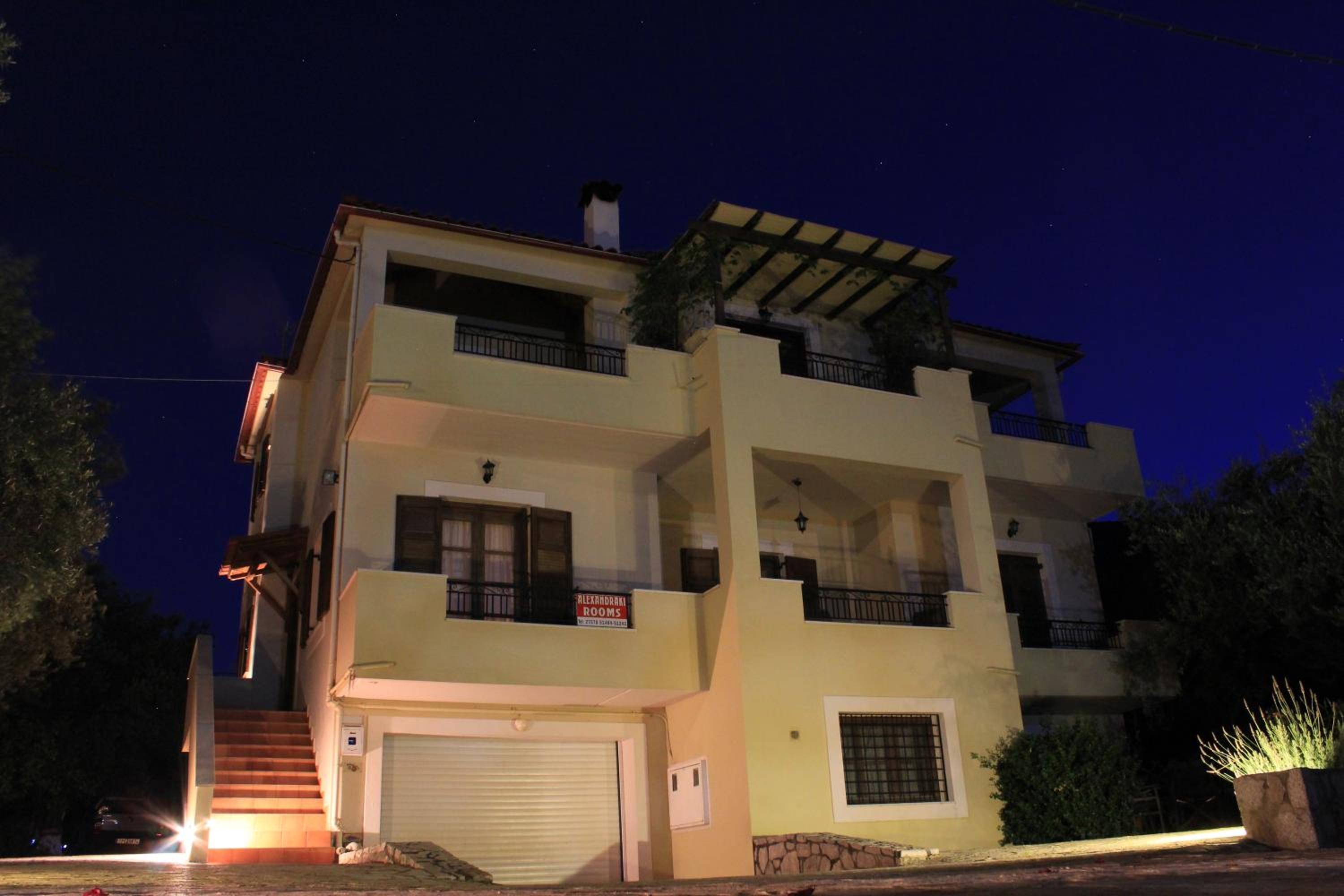 Alexandraki Rooms