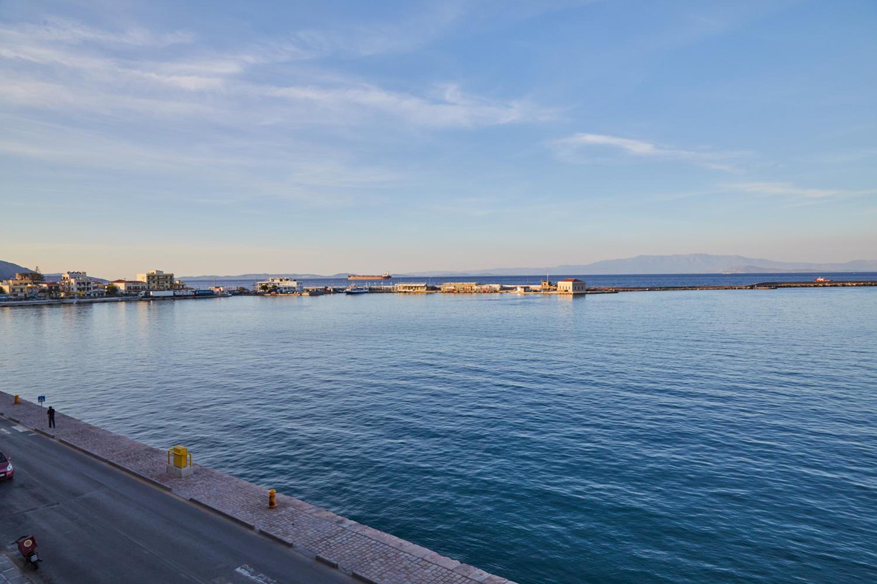 Amalia City Rooms view 5