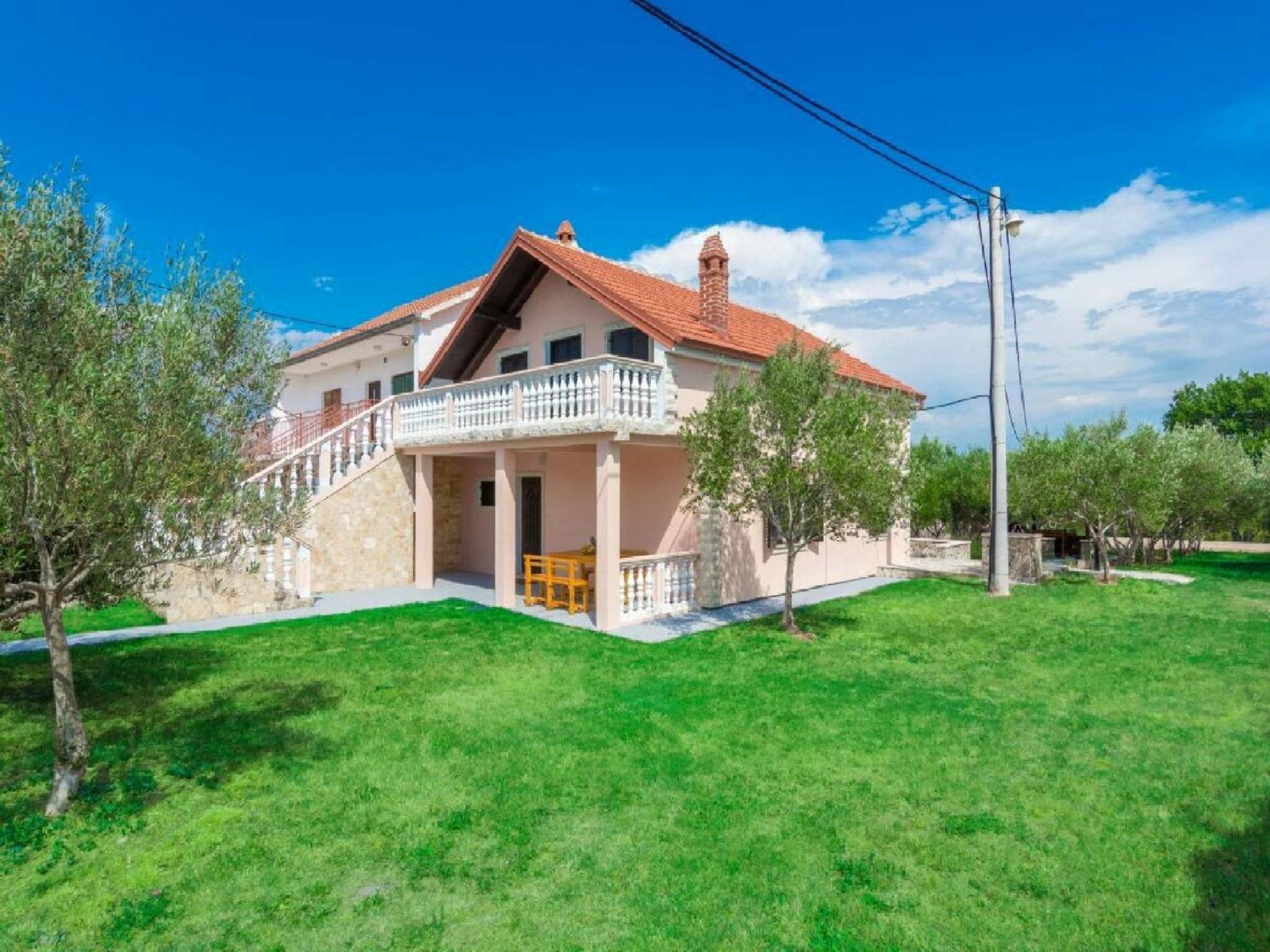 Vacation house Maslina view 3