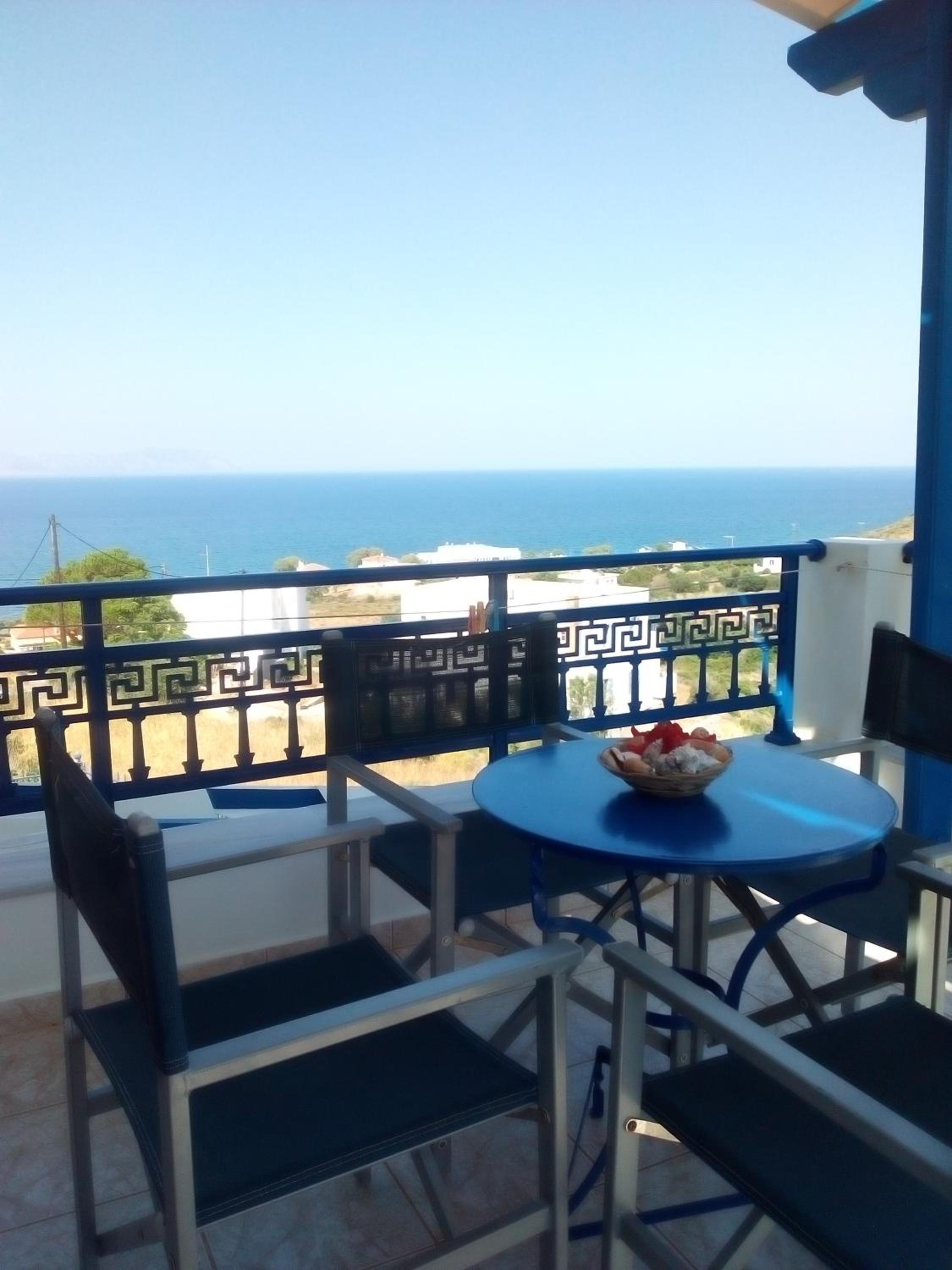Απεραντο Γαλαζιο