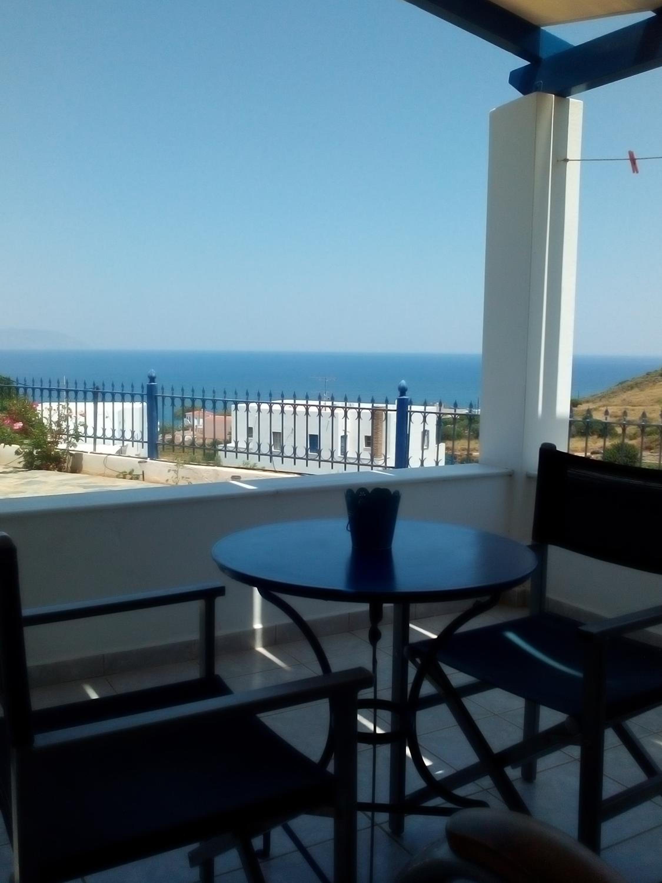 Απεραντο Γαλαζιο