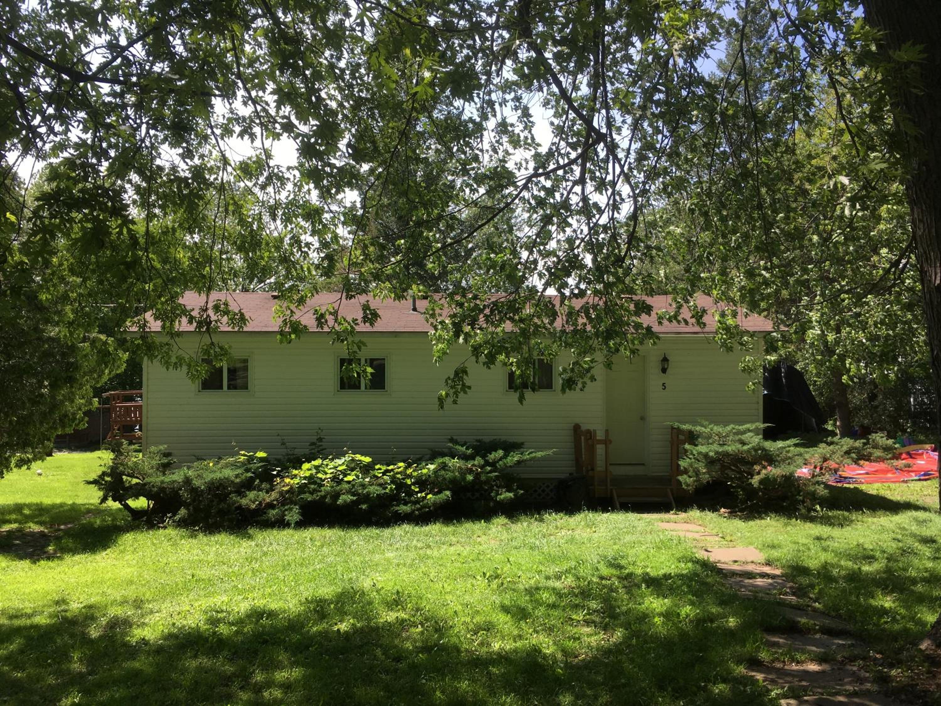 Merland Park Cottages and Motel