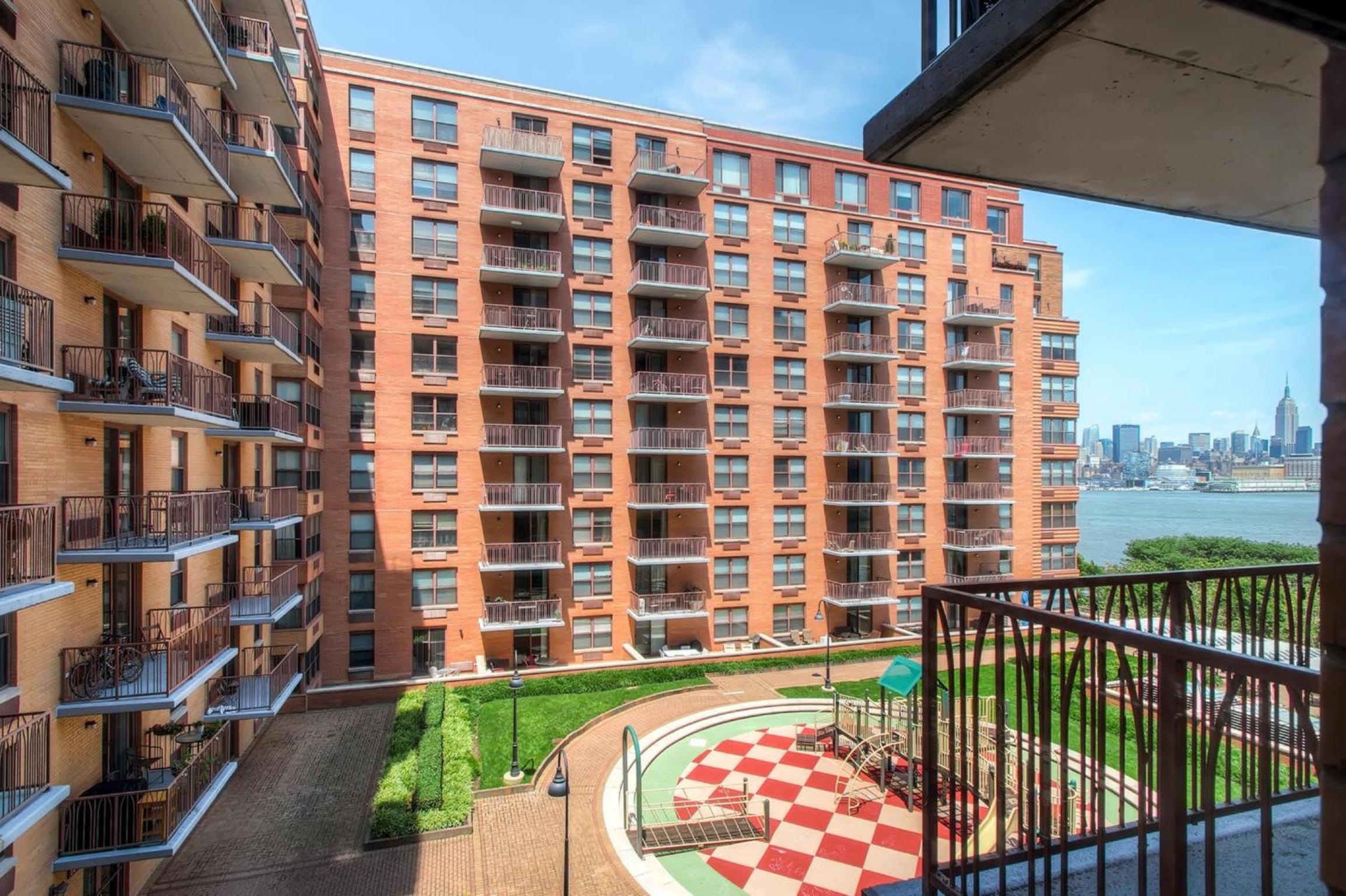 Global Luxury Suites at Hoboken Waterfront