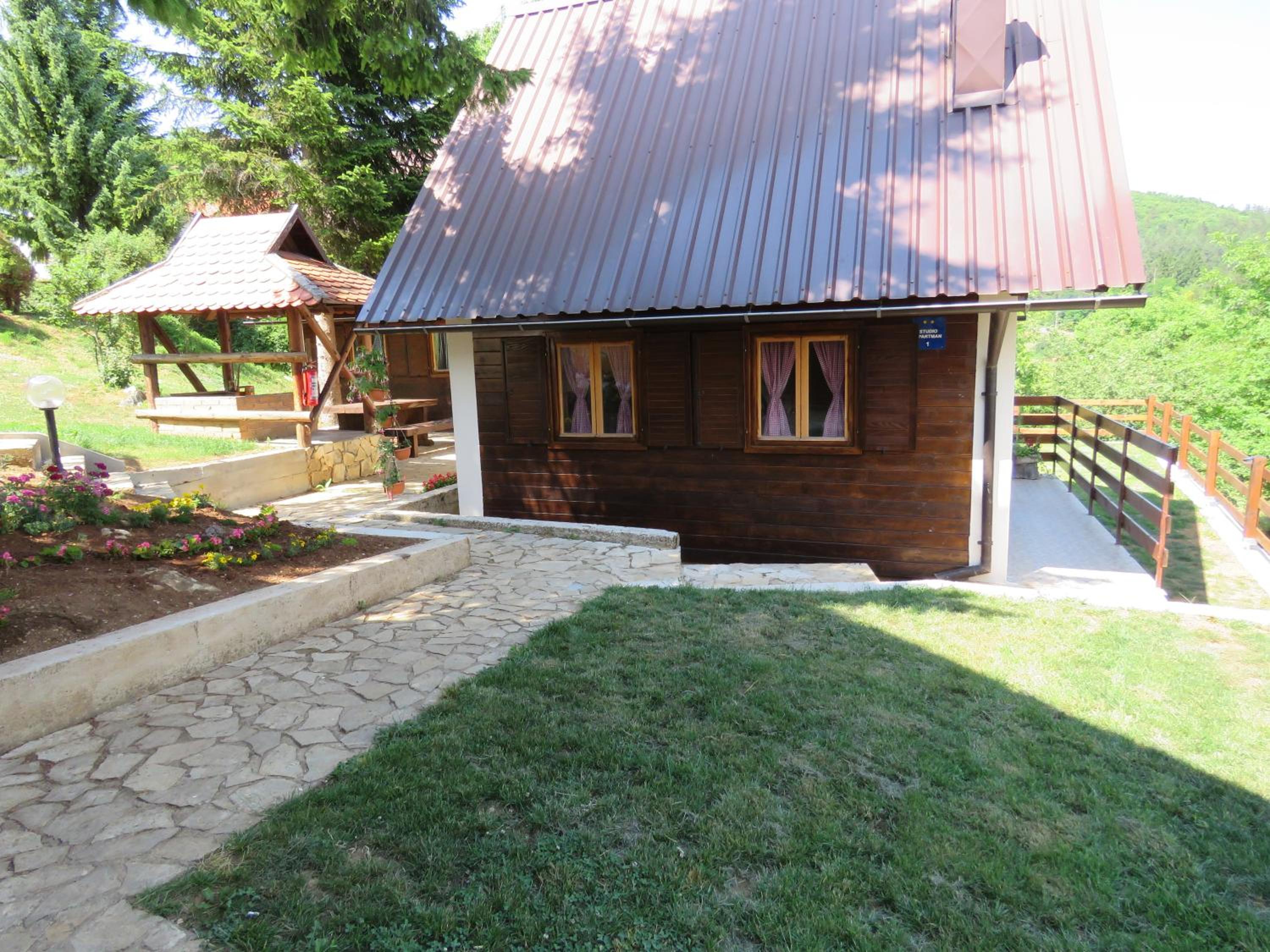 Photo 19