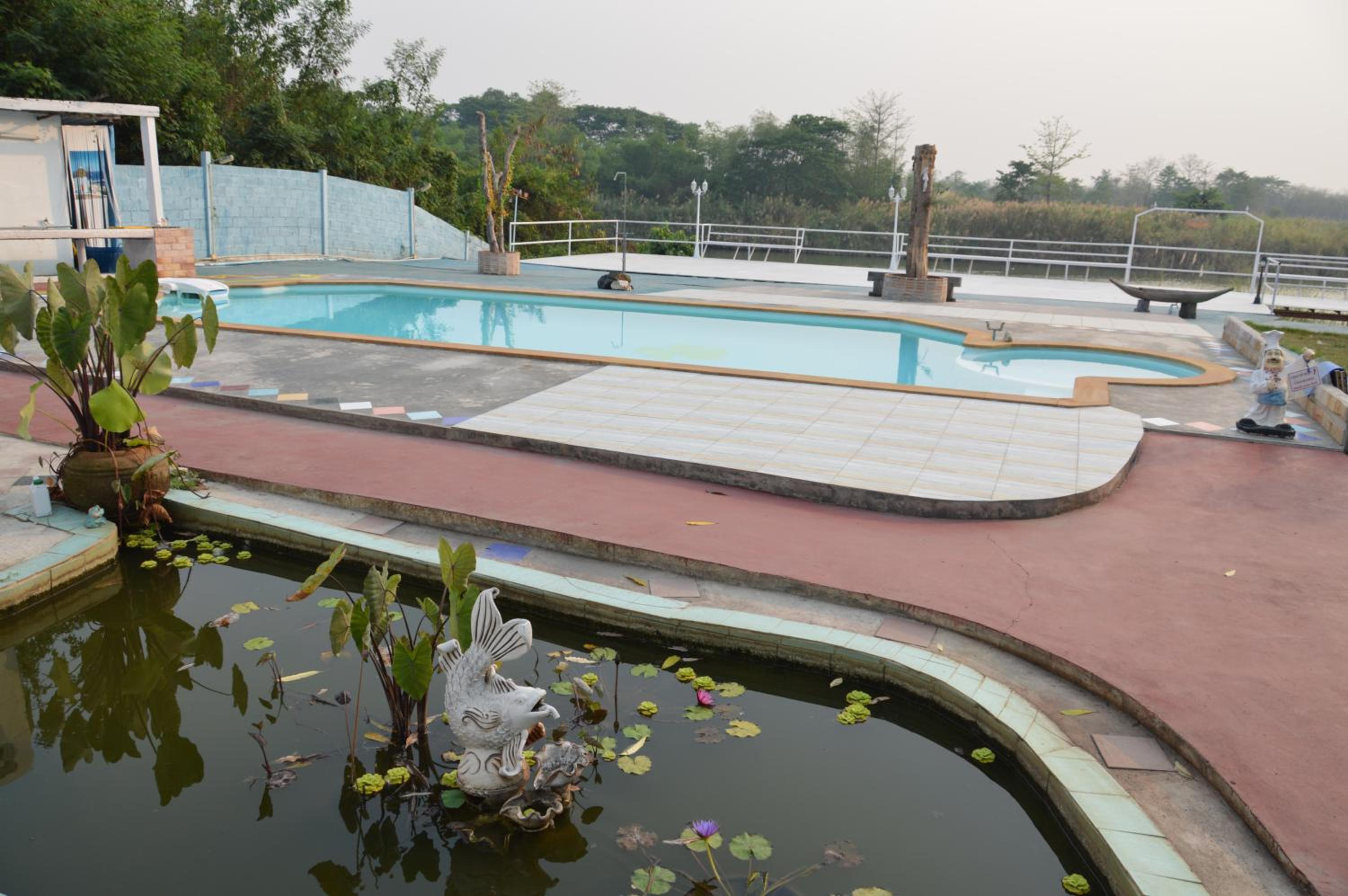 Scenic Riverside Resort