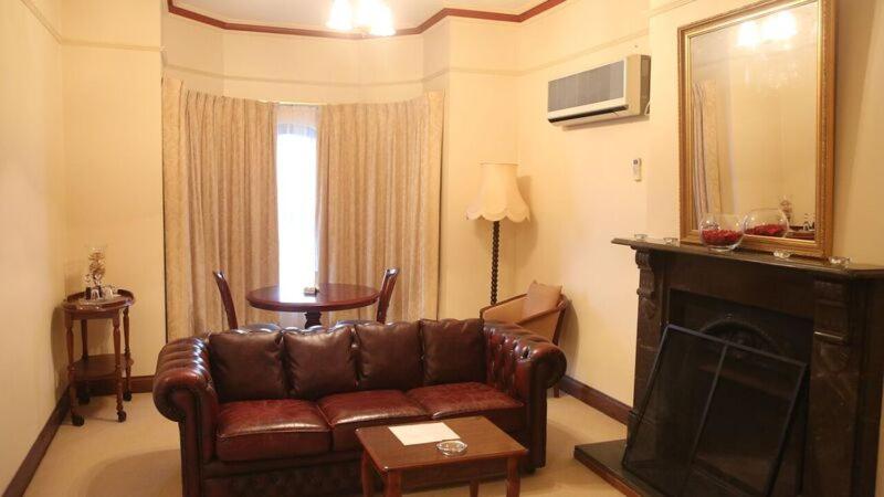 Brice Hill Country Lodge