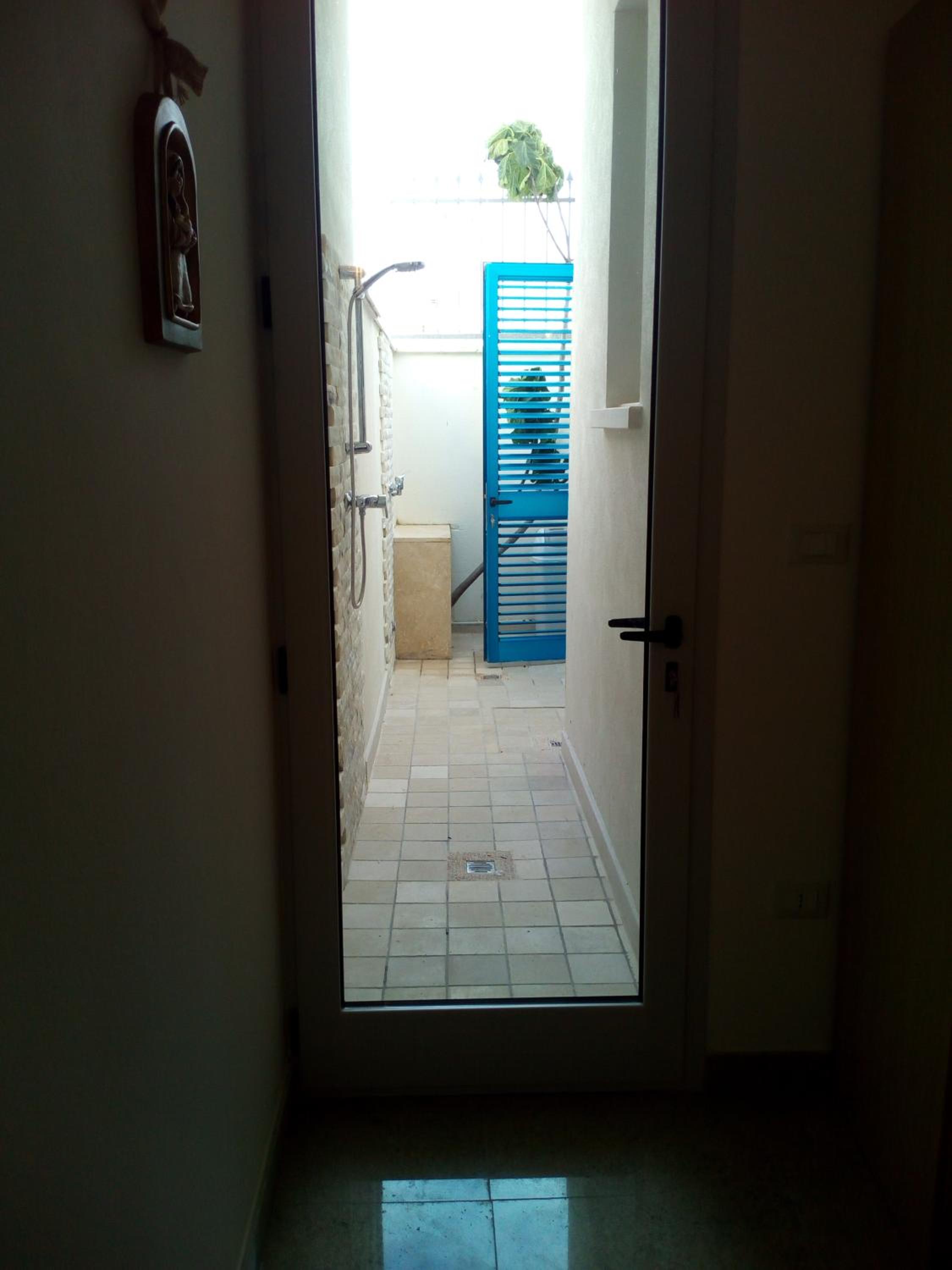 La Maison Blue a 100 mt dal mare - holiday2pet,com -