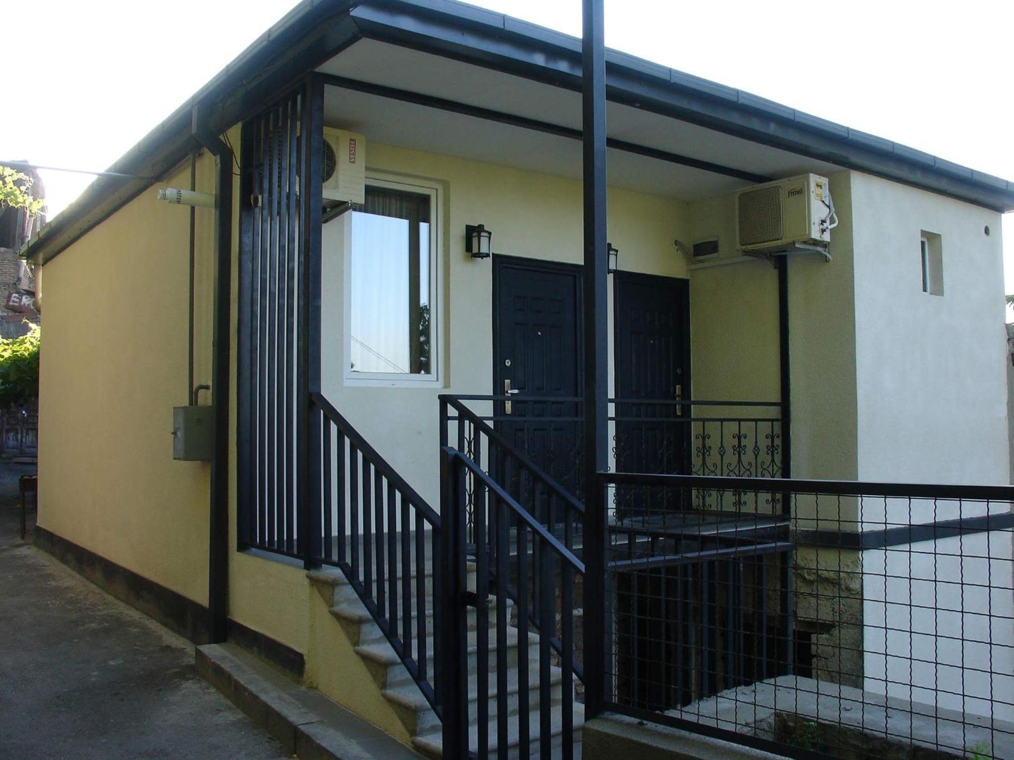 Photo 11