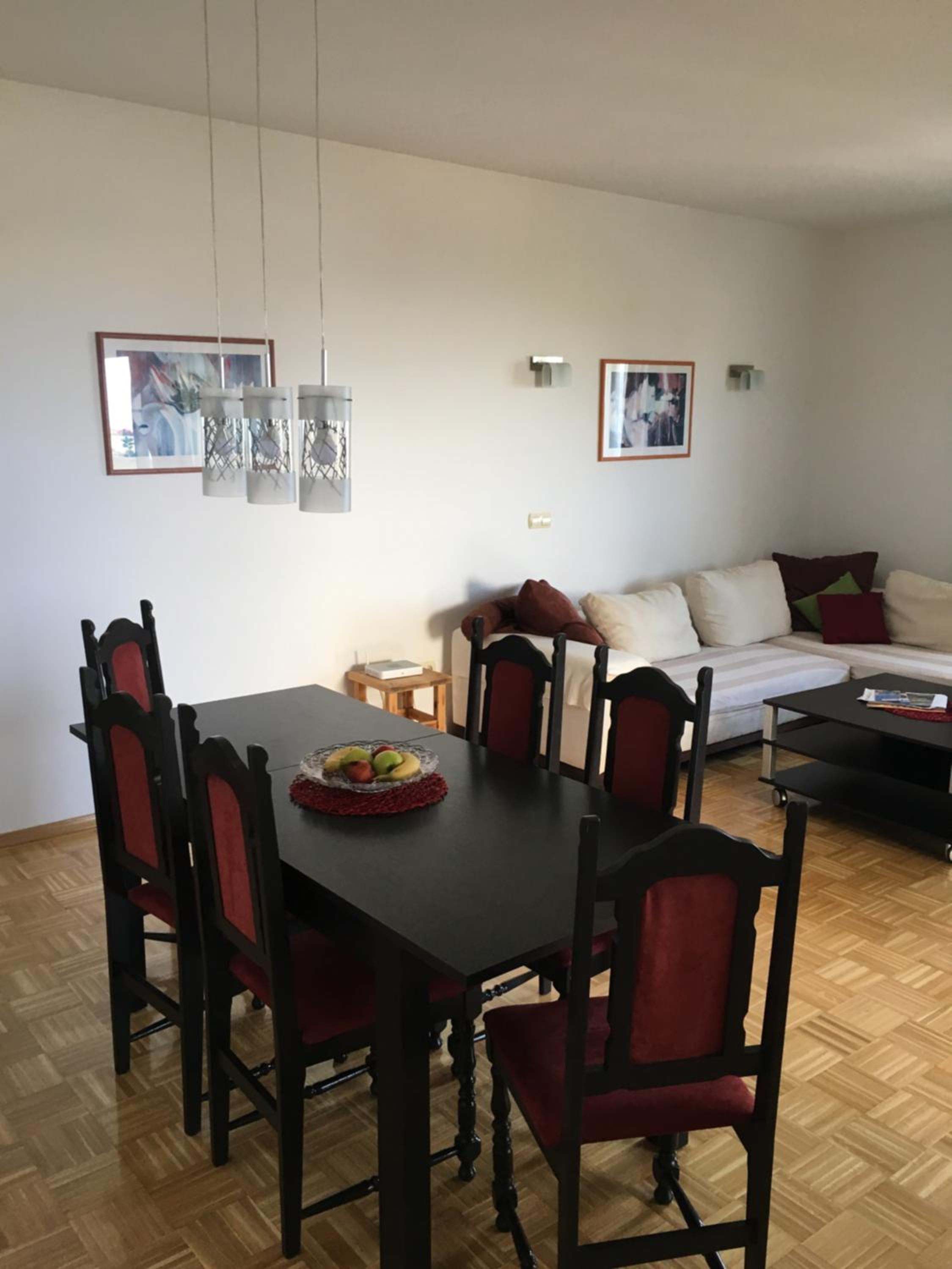 Apartments Akmadzic