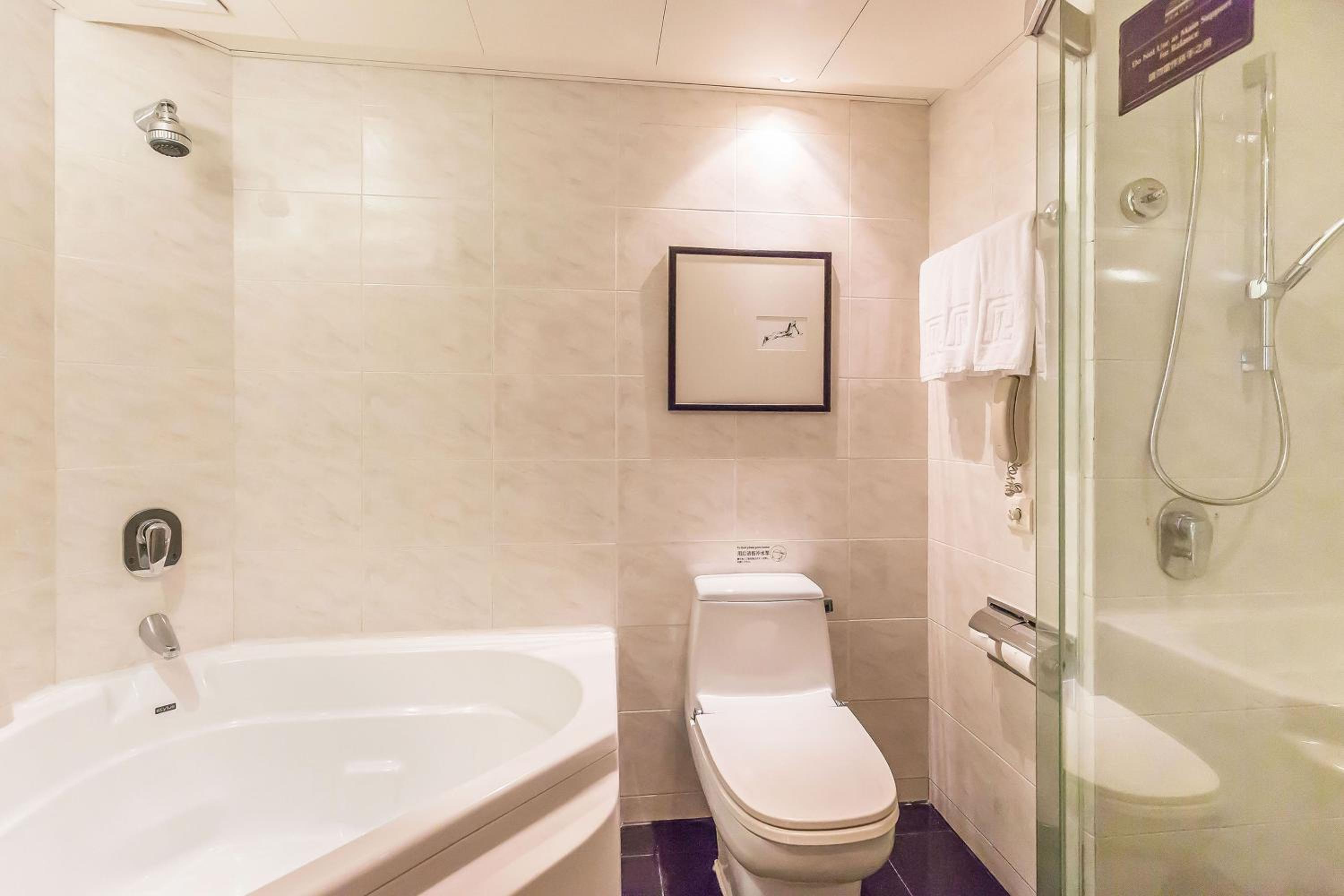 Regal Airport Hotel