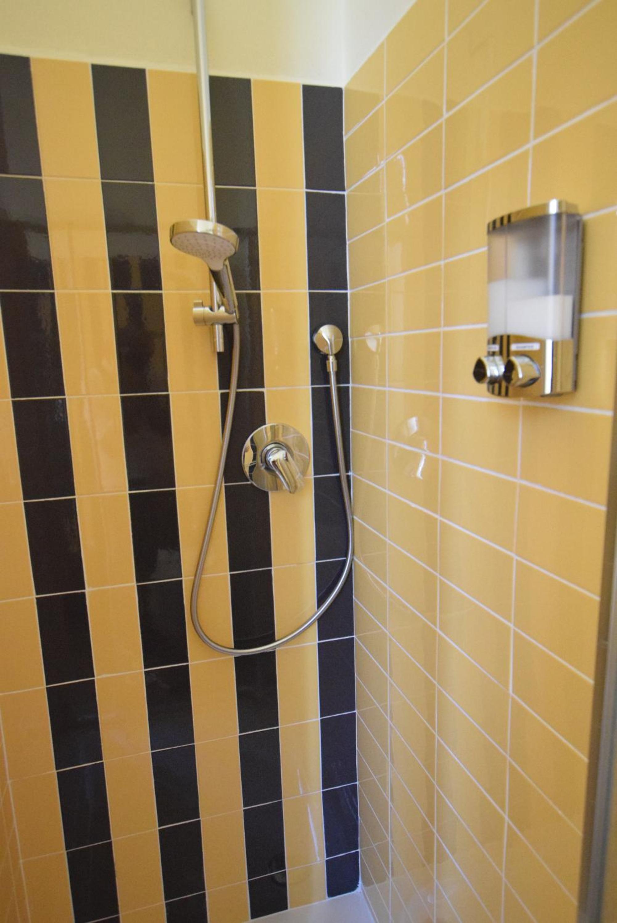 Colors of Cinque Terre - Guest House