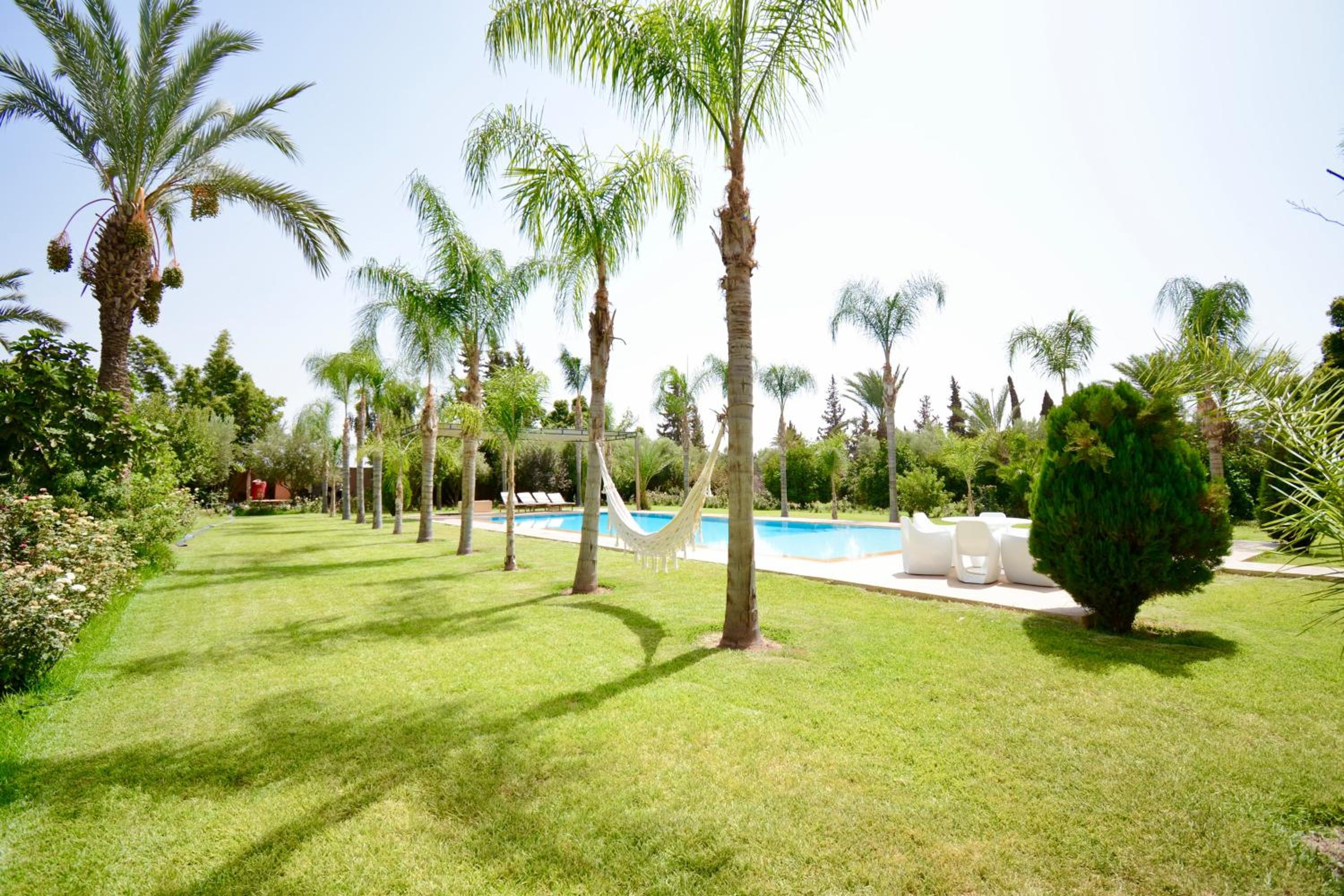 Villa L'MNAM 1400m2 construit 1ha de terrain